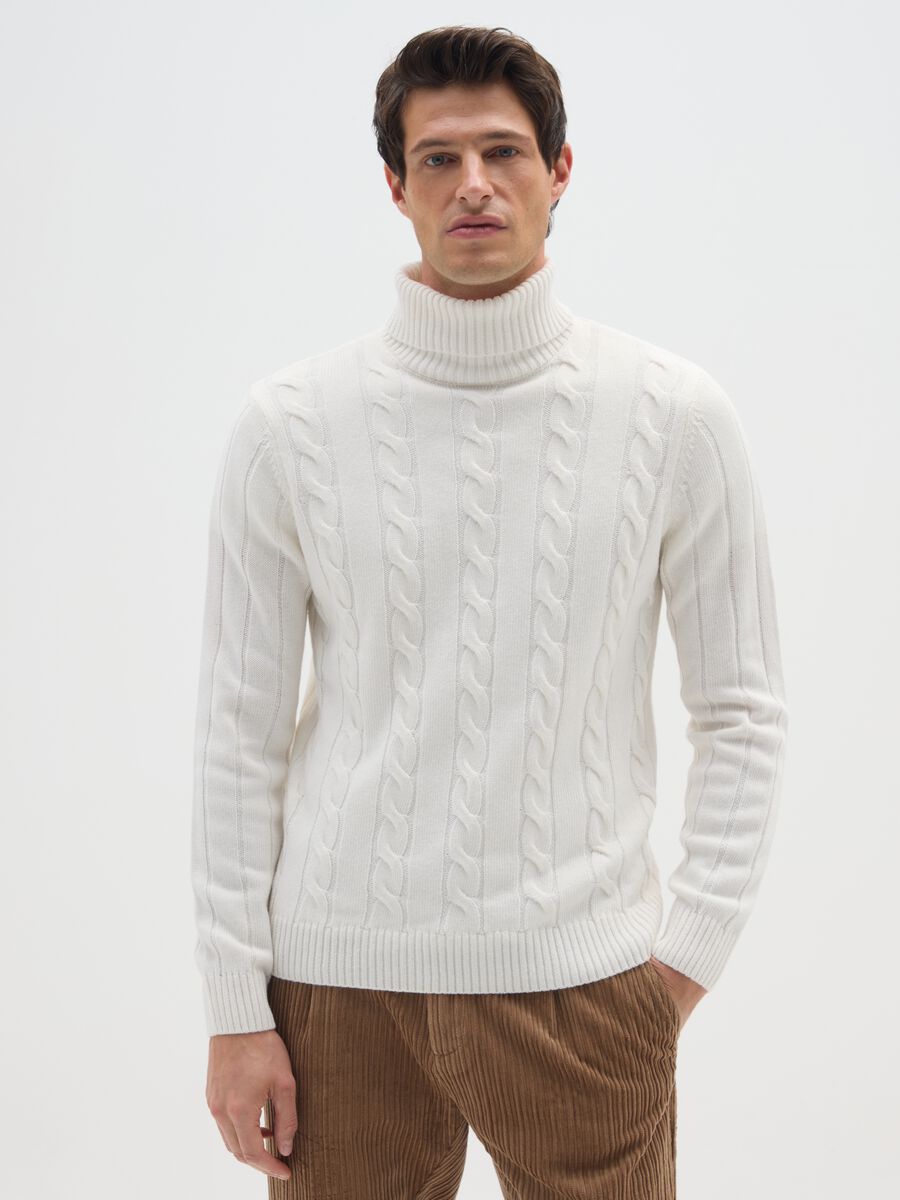 White turtleneck sweater regular fit with jacquard pattern_0