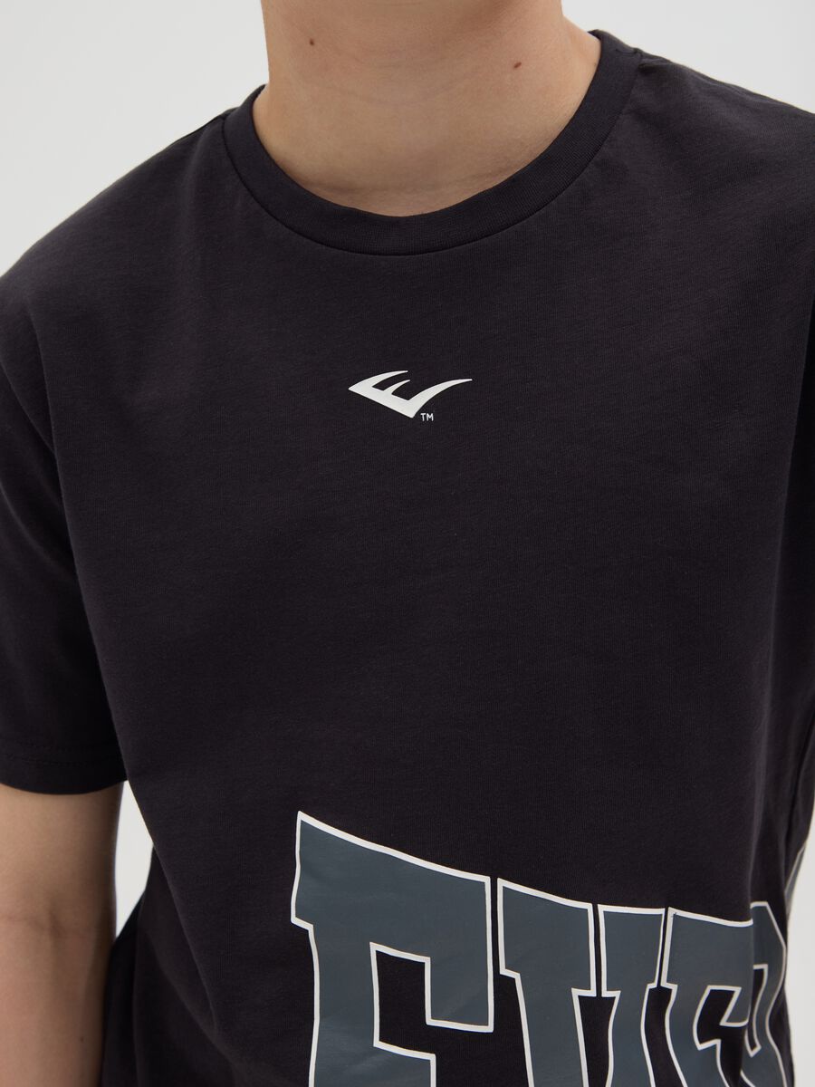T-shirt nera in cotone con maxi stampa logo_2