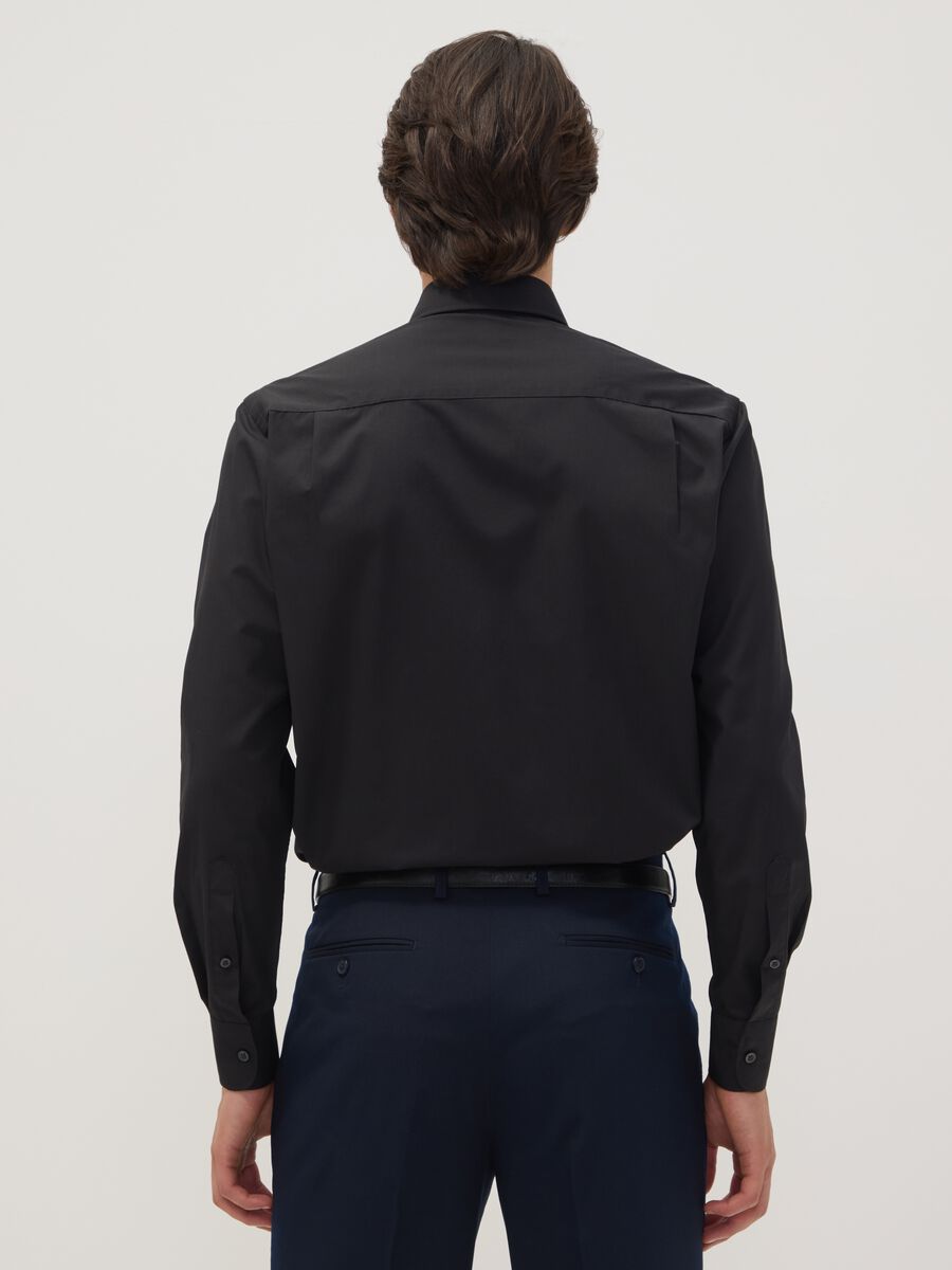 Camicia nera slim fit con colletto classico easy iron_3
