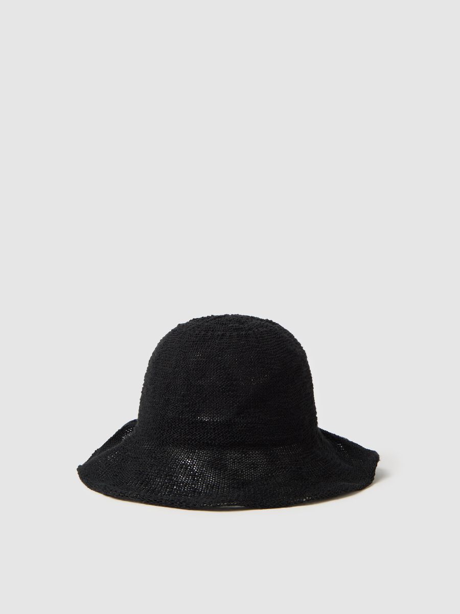 Cappello a cloche nero lavorato a maglia_0