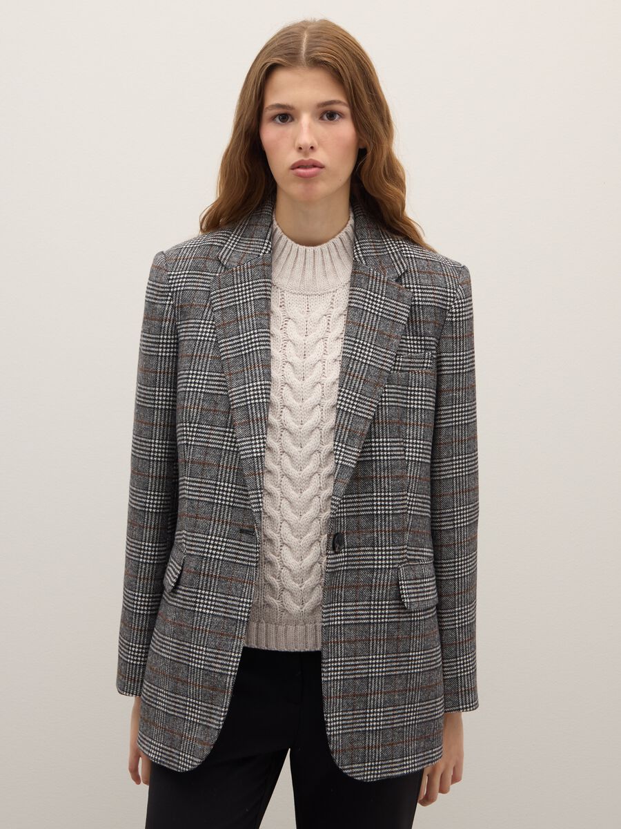 Grey checked blazer with oversized fit_0