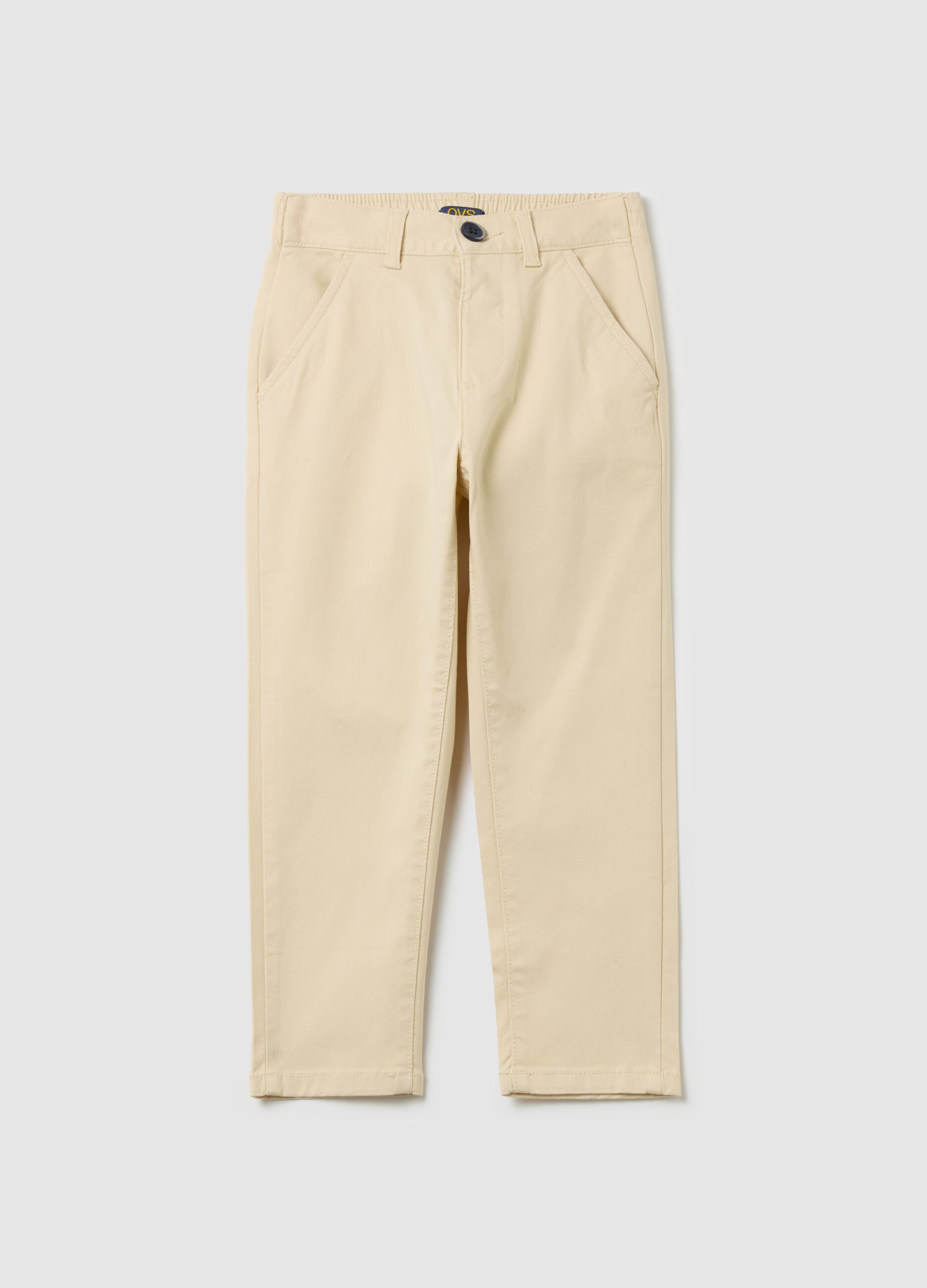 Chino trousers with pockets