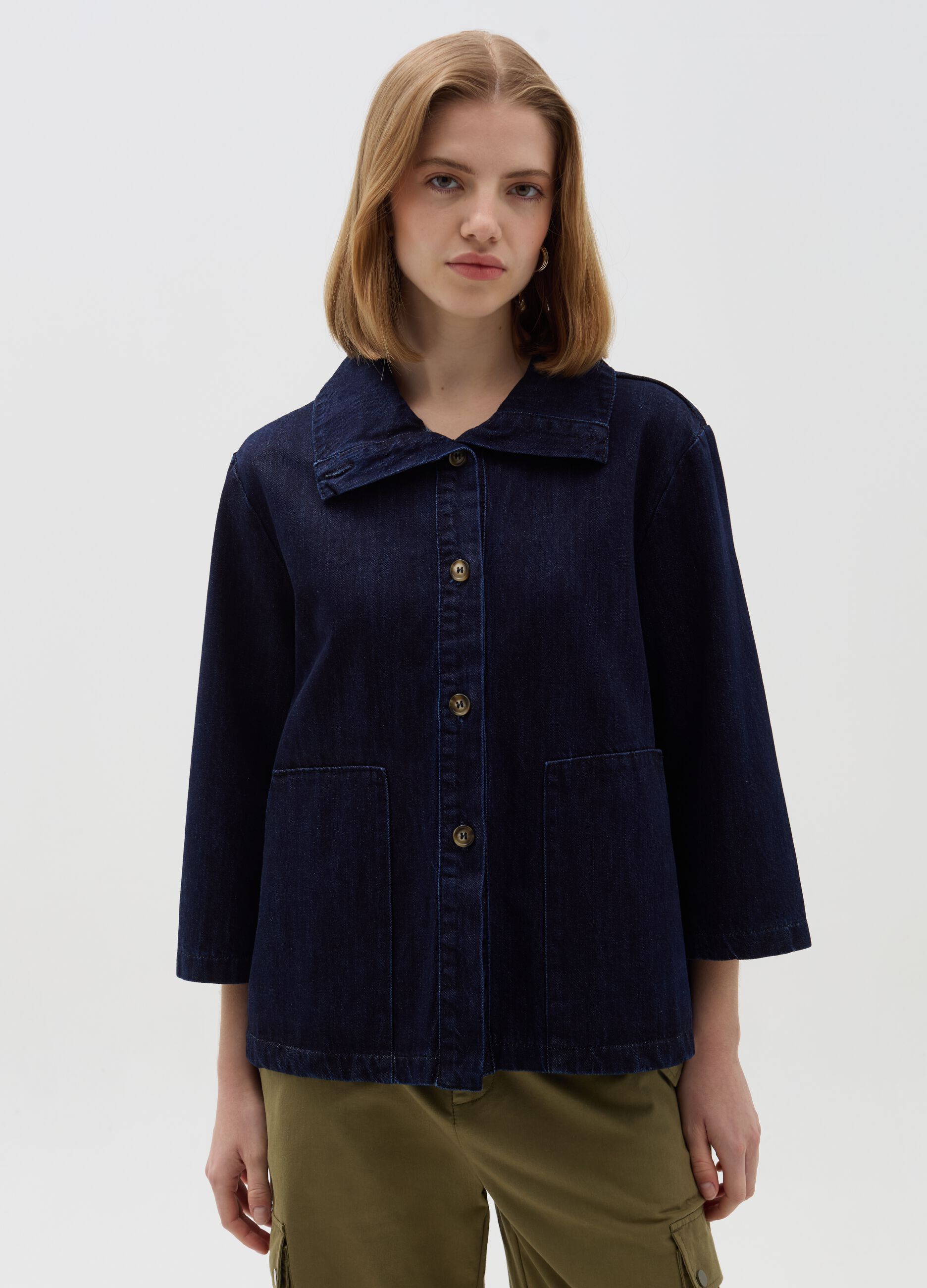 Short denim jacket with collar