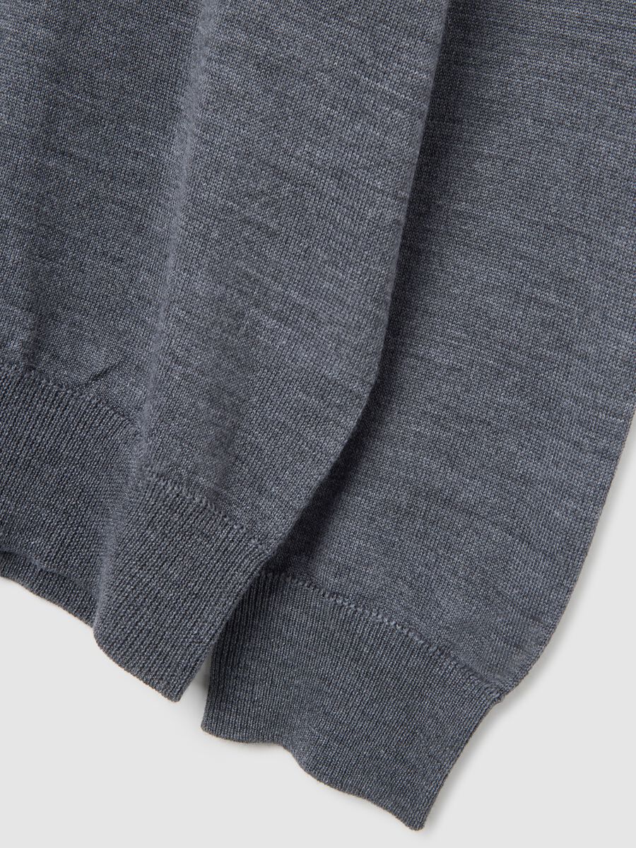 Grey pure merino wool jumper regular fit with crew neck_5