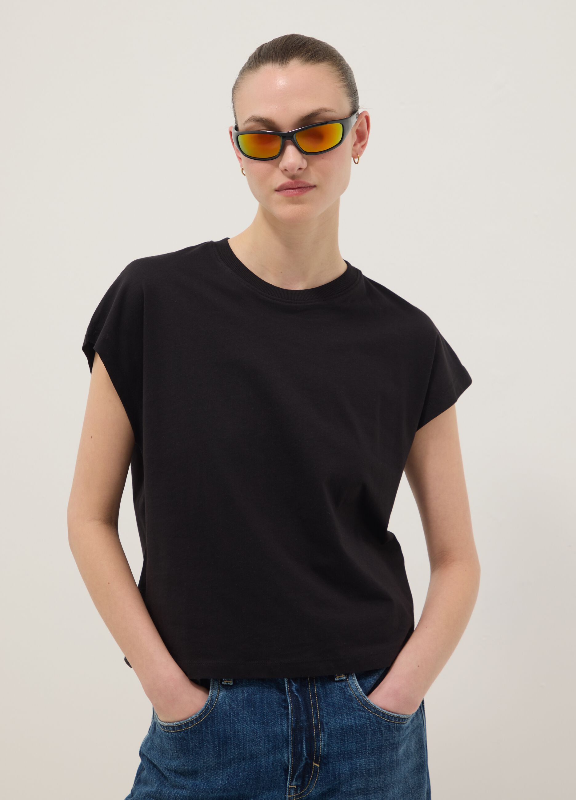 Black fitted short-sleeve pure cotton T-shirt