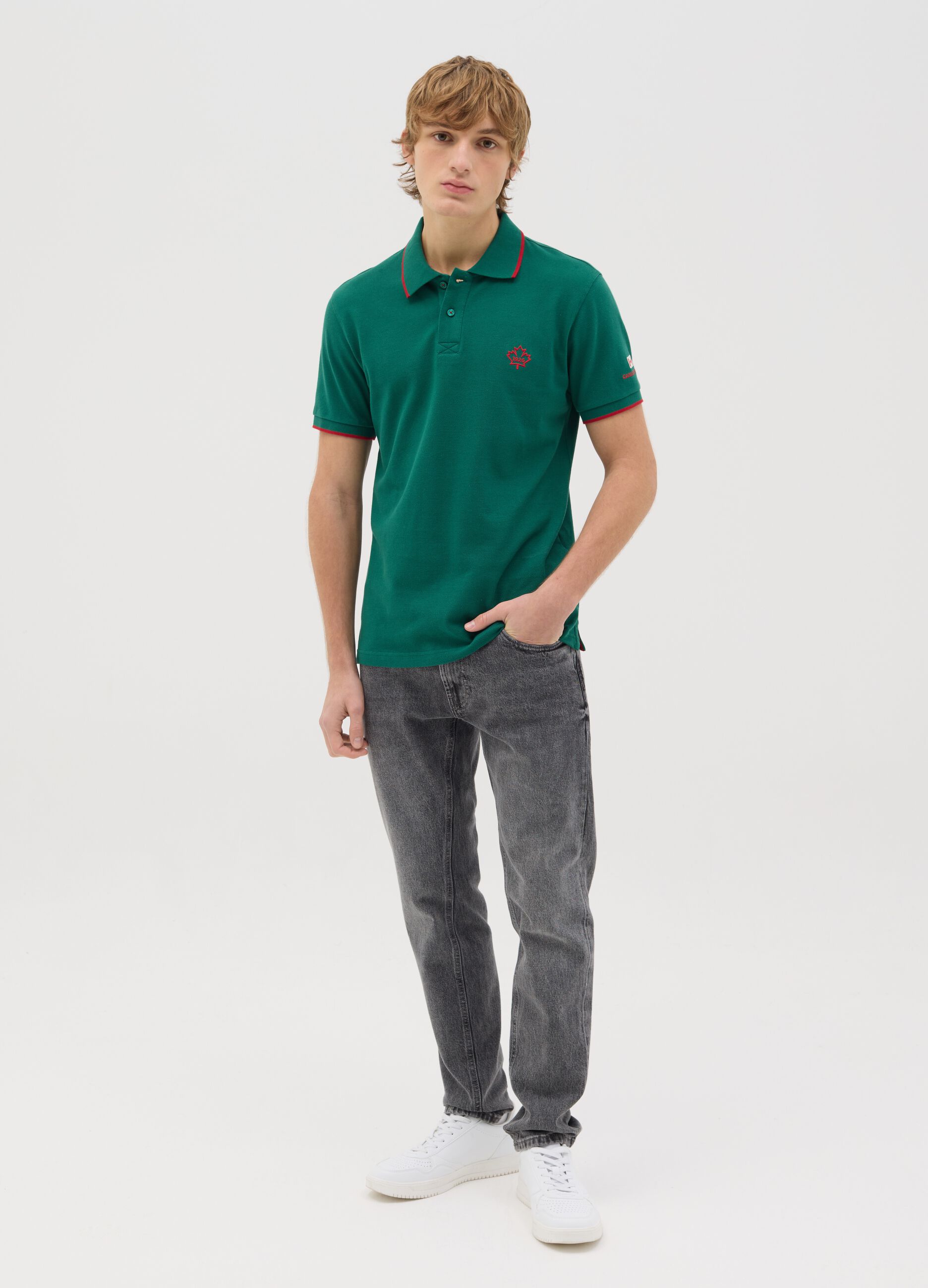 Canada's Trail green short-sleeved polo shirt in cotton