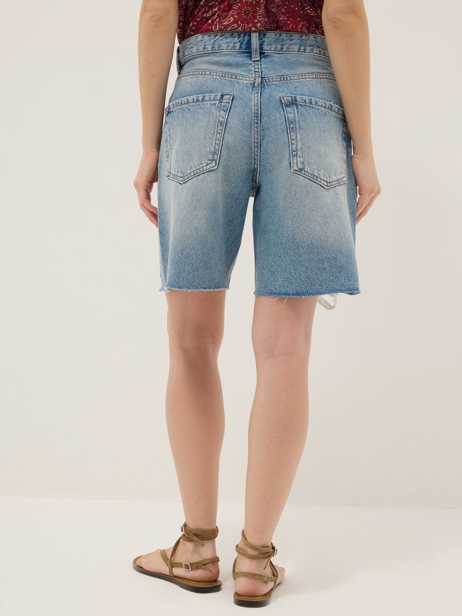 Shorts in puro cotone denim azzurro straight fit_2