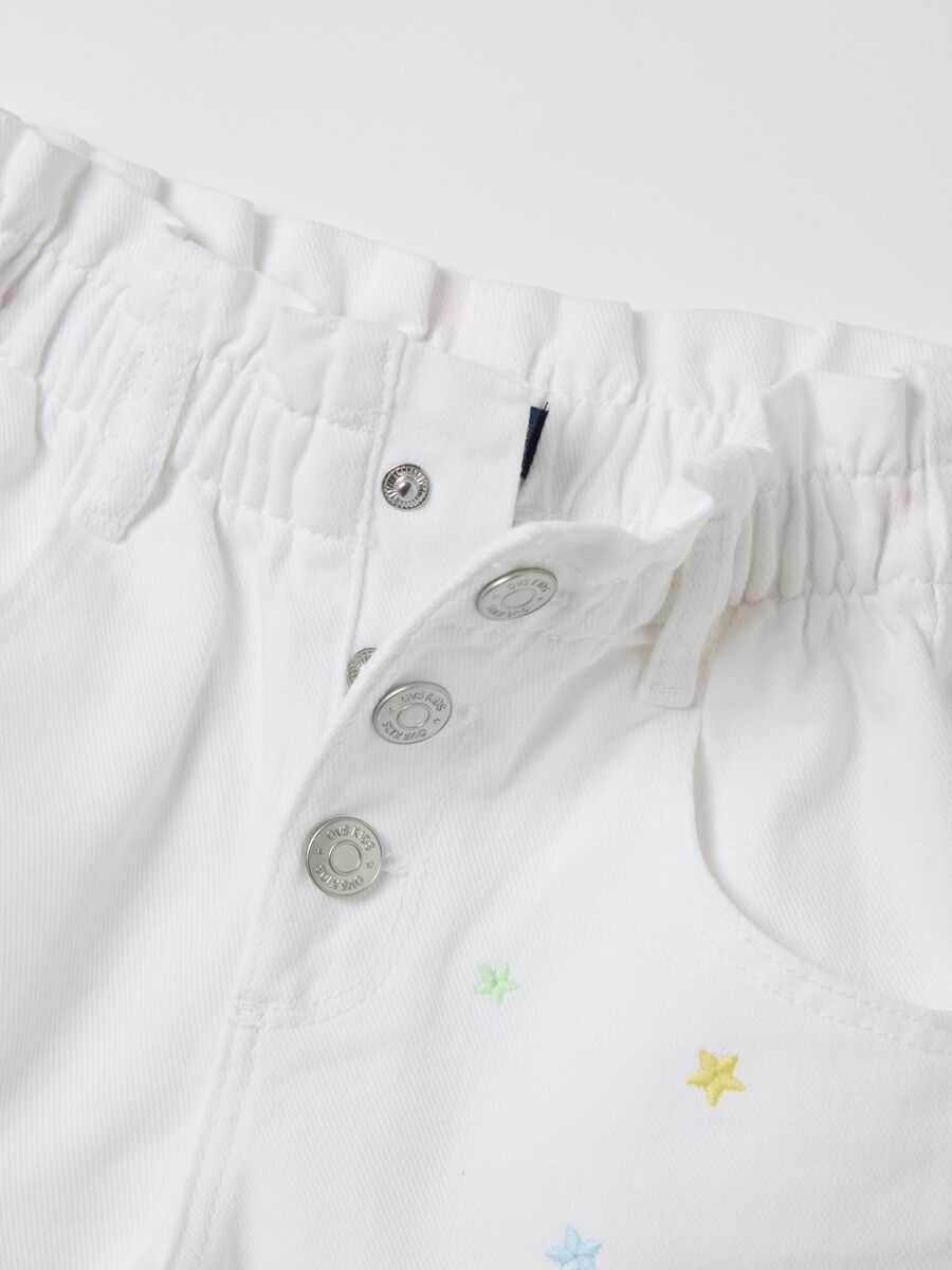 White paper bag shorts with embroidery_2