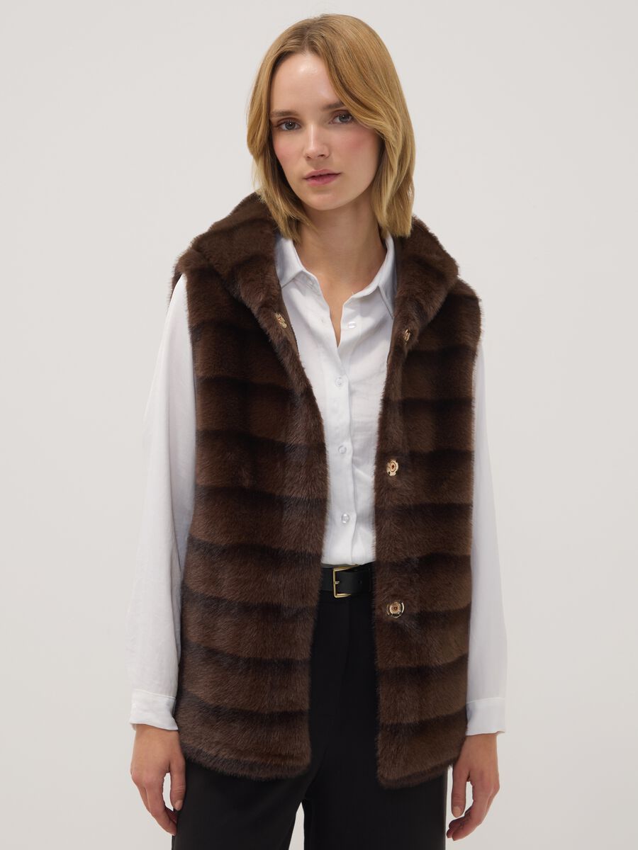 Gilet lungo marrone con cintura_1