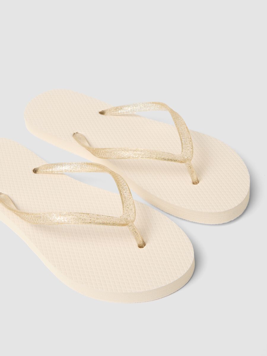 Infradito beige con cinturini traslucidi_1