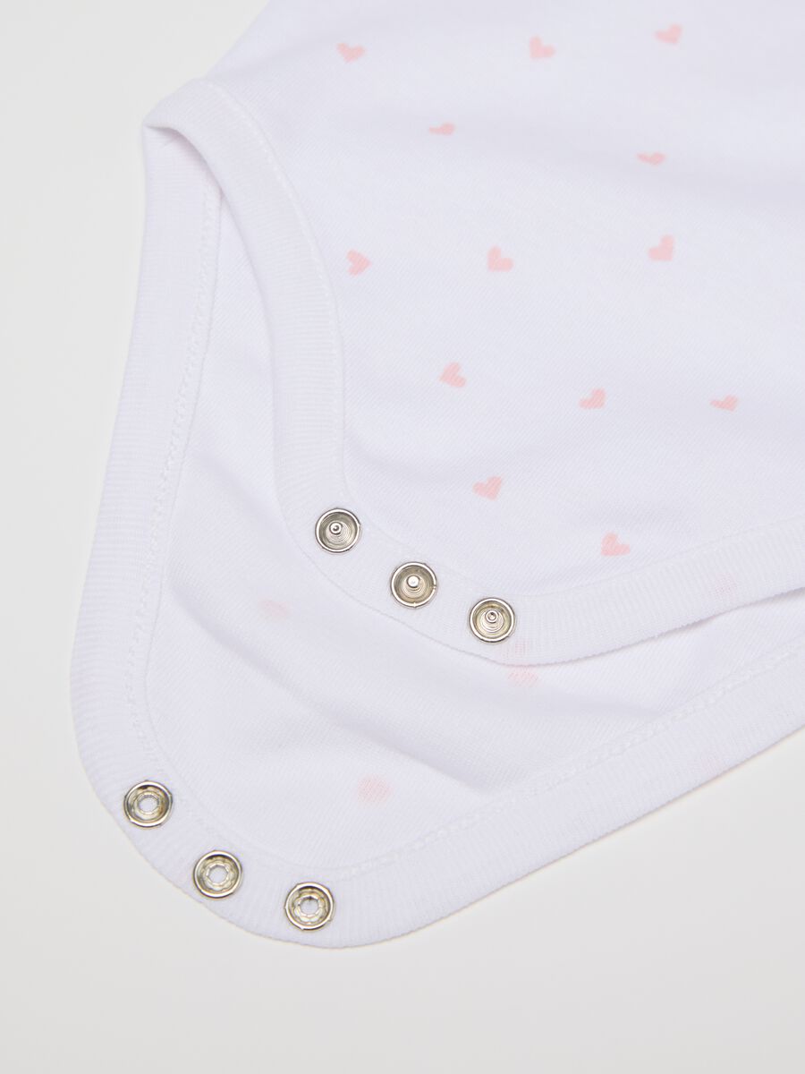 Three-pack white and pink bodysuits in organic cotton with print_3