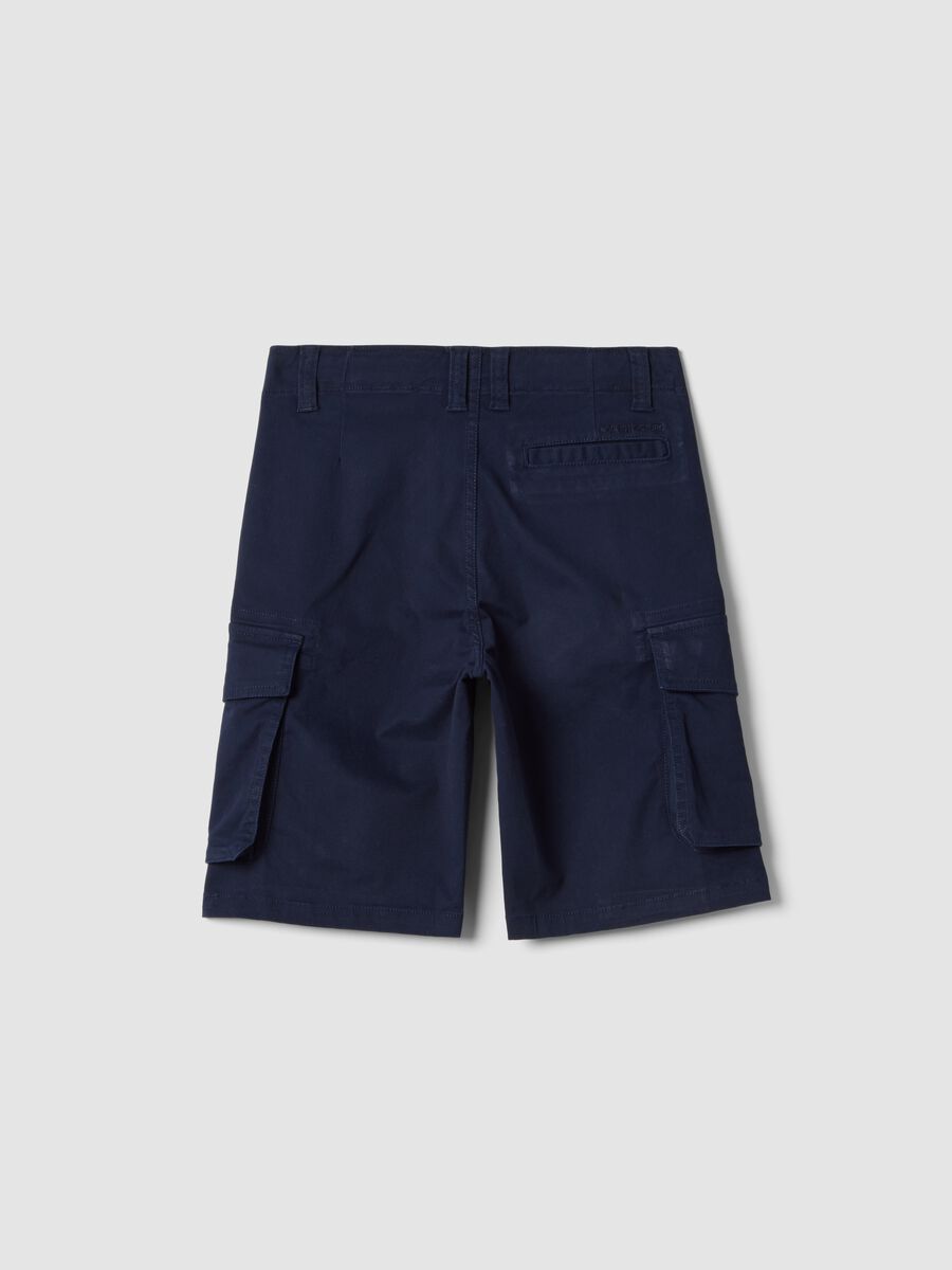 Shorts cargo in cotone elasticizzato blu da ragazzo regular fit_1