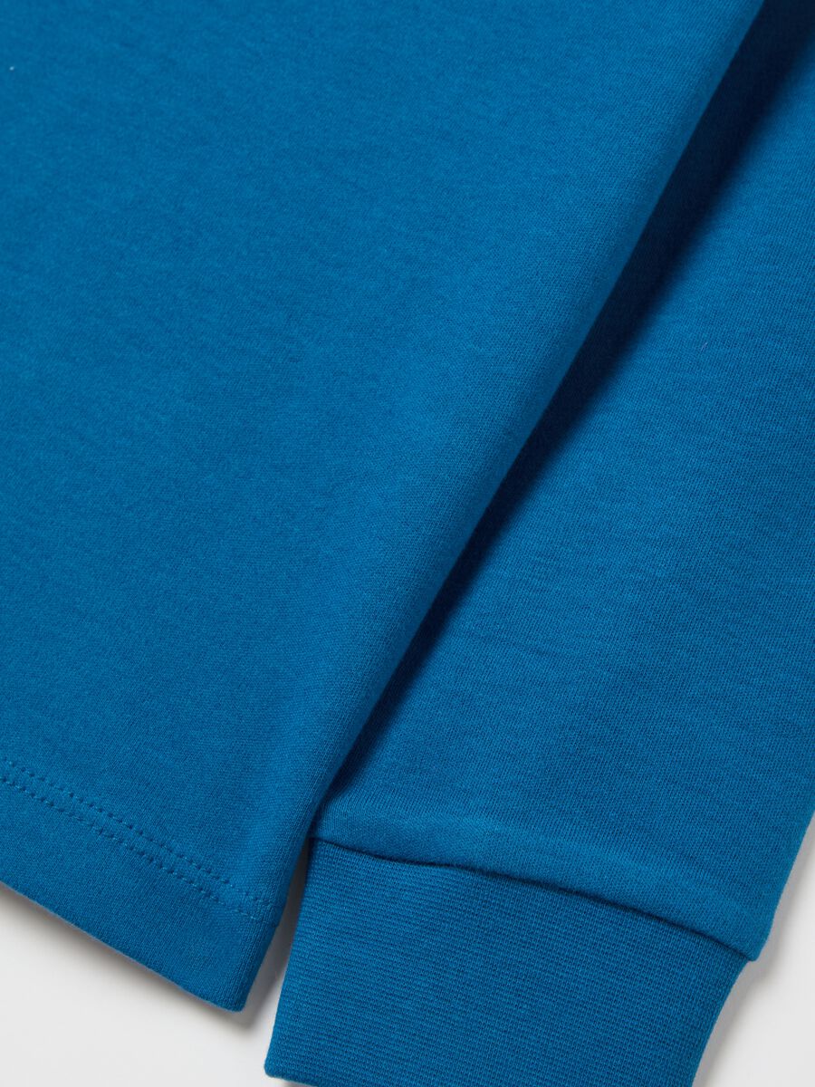 T-shirt with high neck and "Freeride starts now" print_3