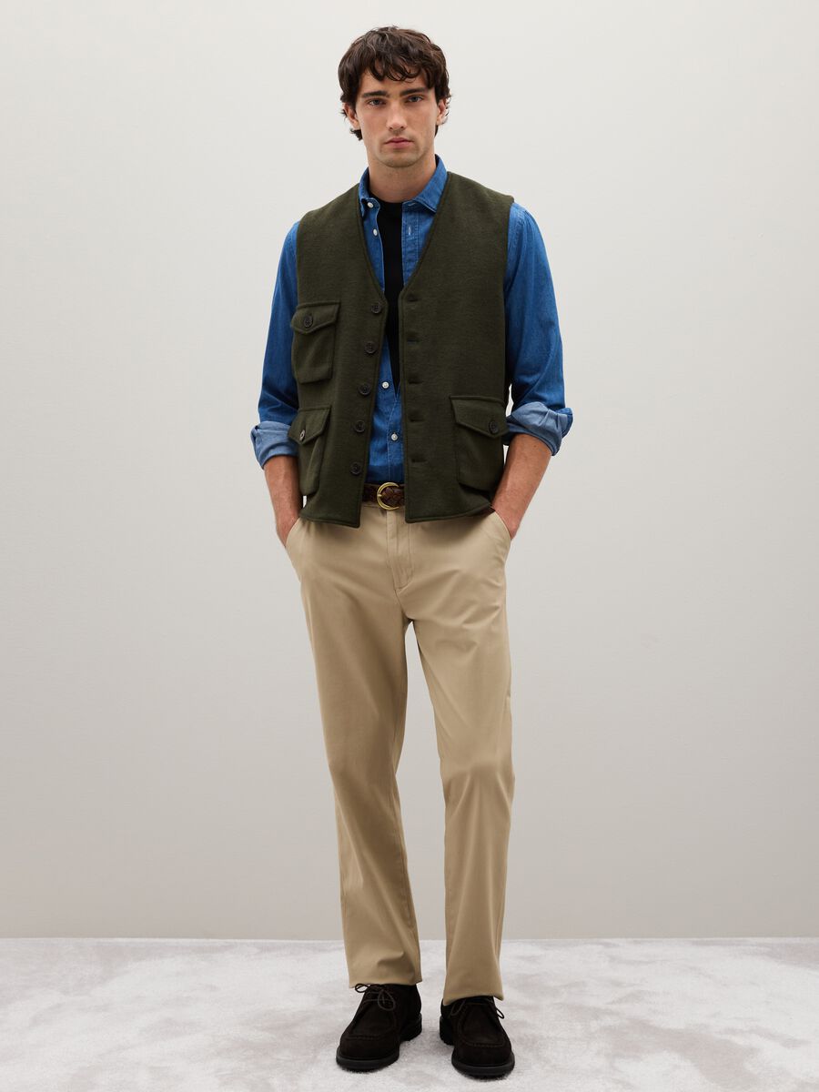 Green Vest with Multiple Pockets_1