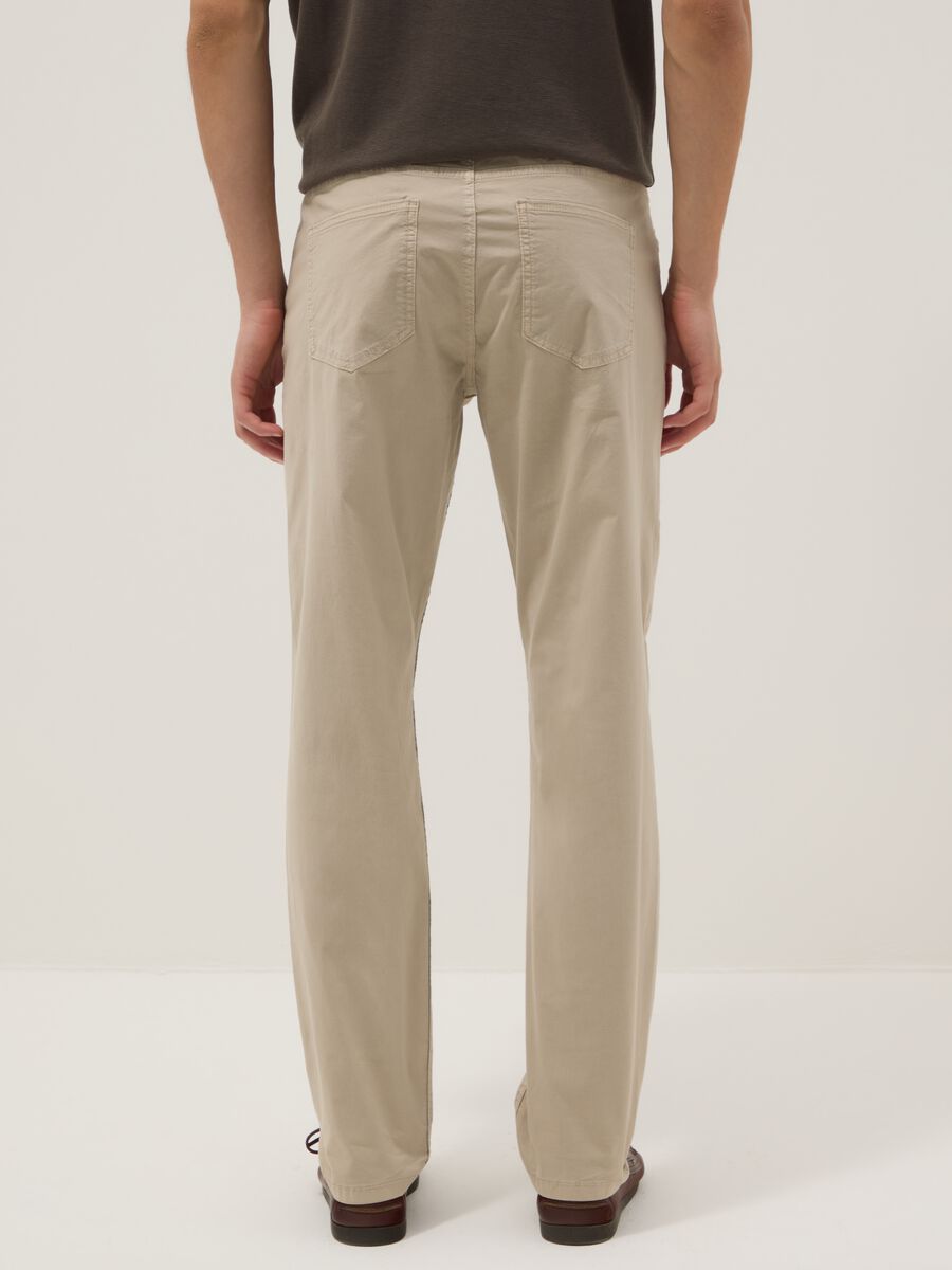 Pantaloni beige in cotone elasticizzato slim fit_2