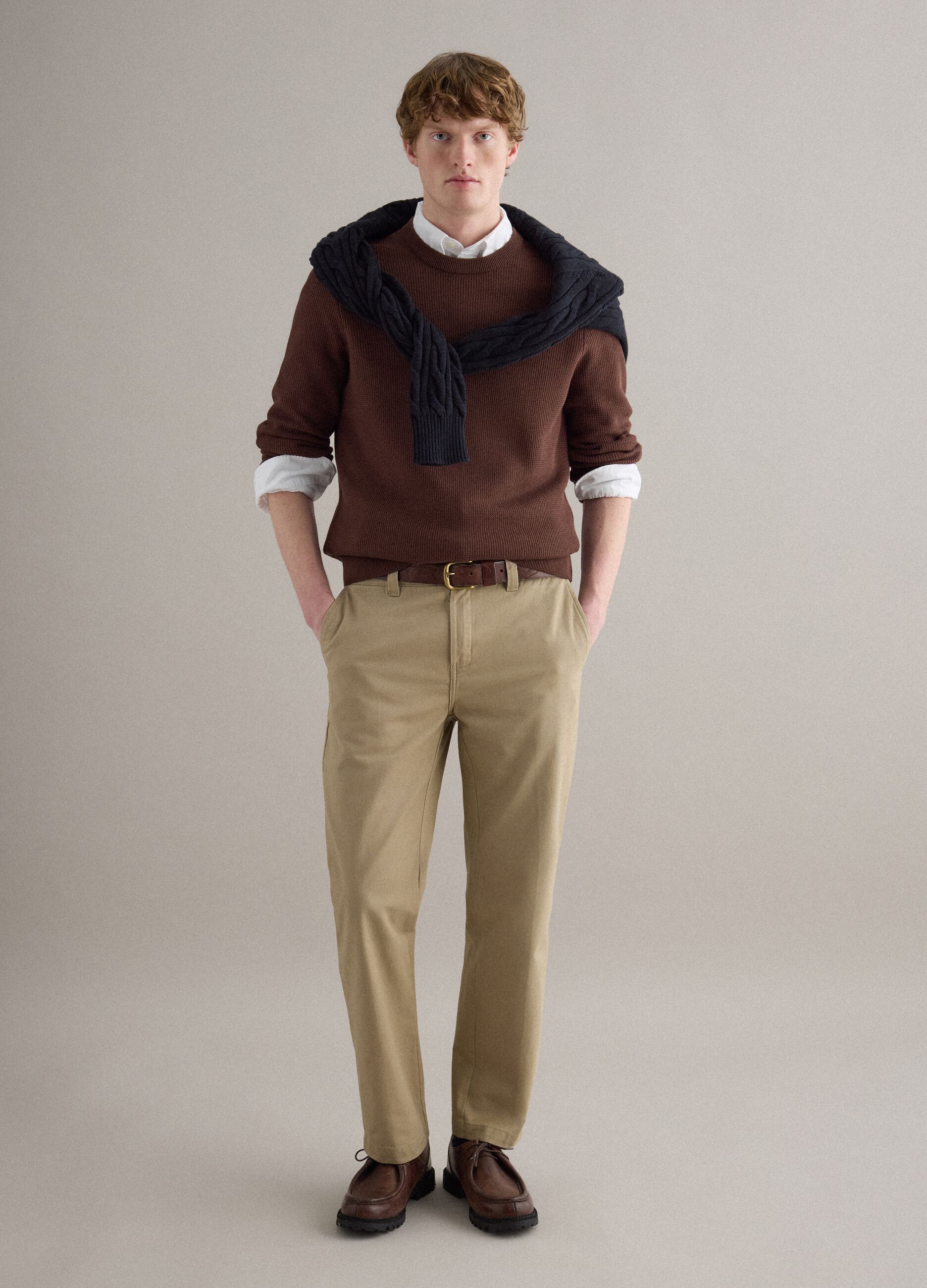 Pantaloni chino dritti in puro cotone twill beige regular fit