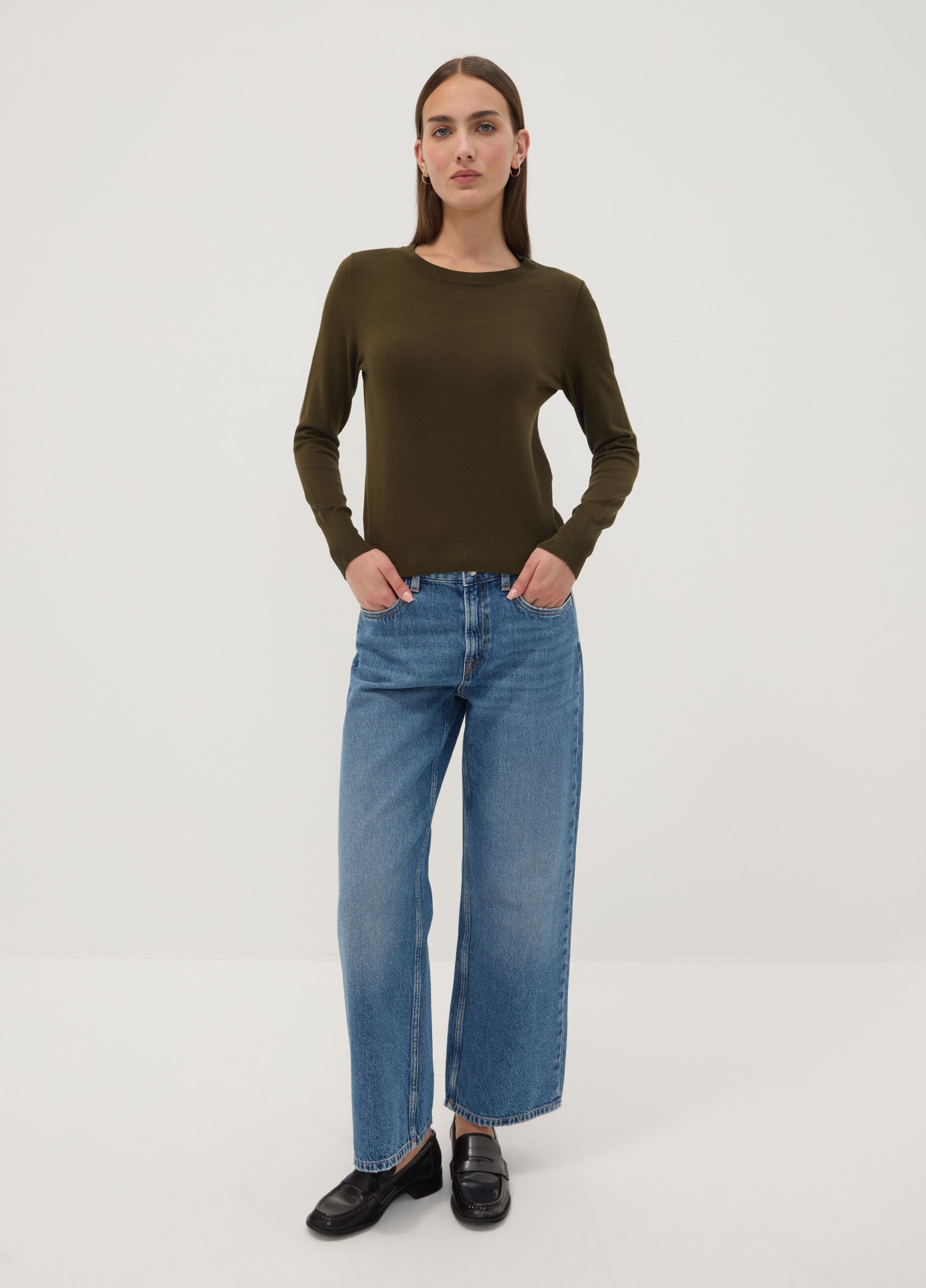 Maglia verde in misto viscosa a girocollo