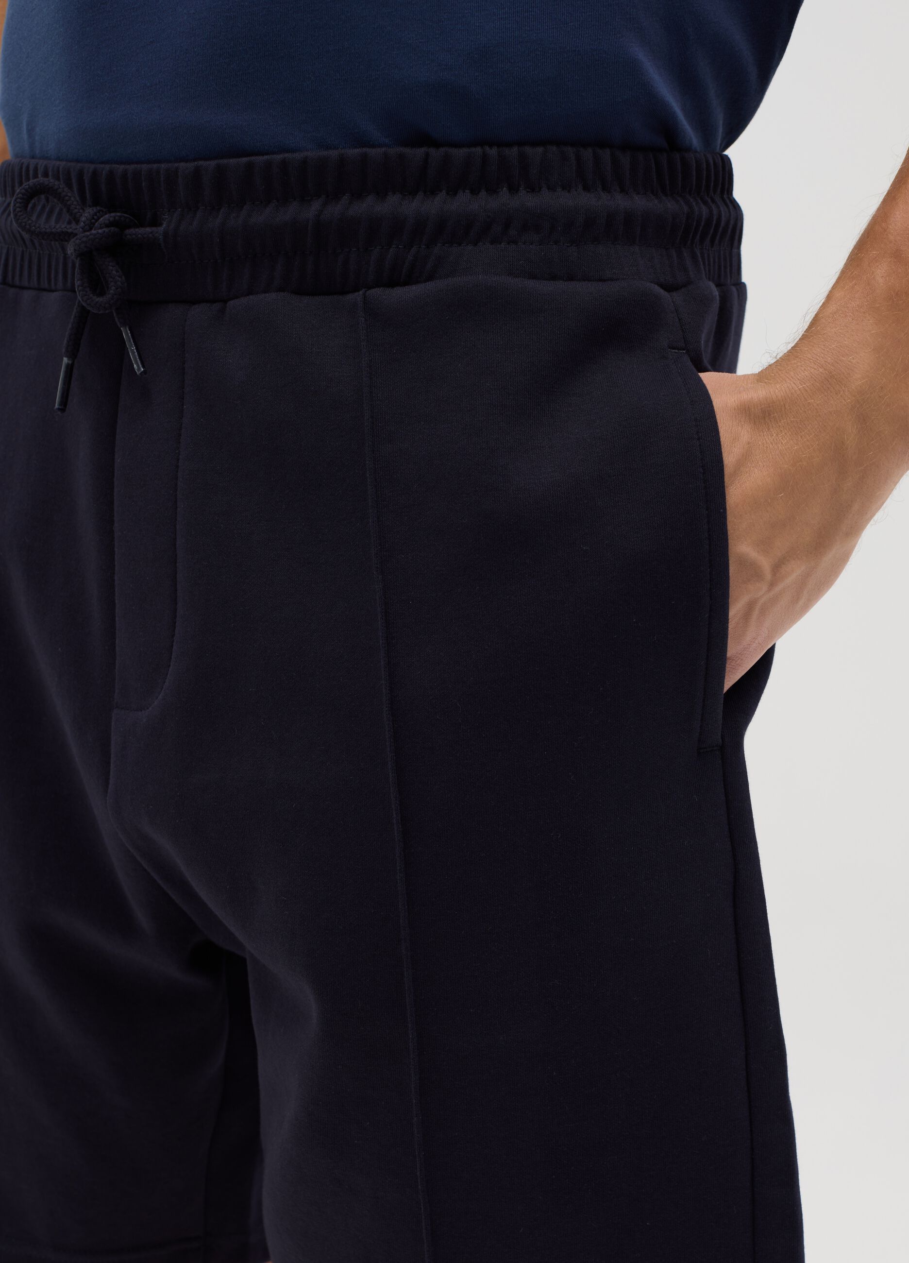 Blue Bermuda joggers in fleece