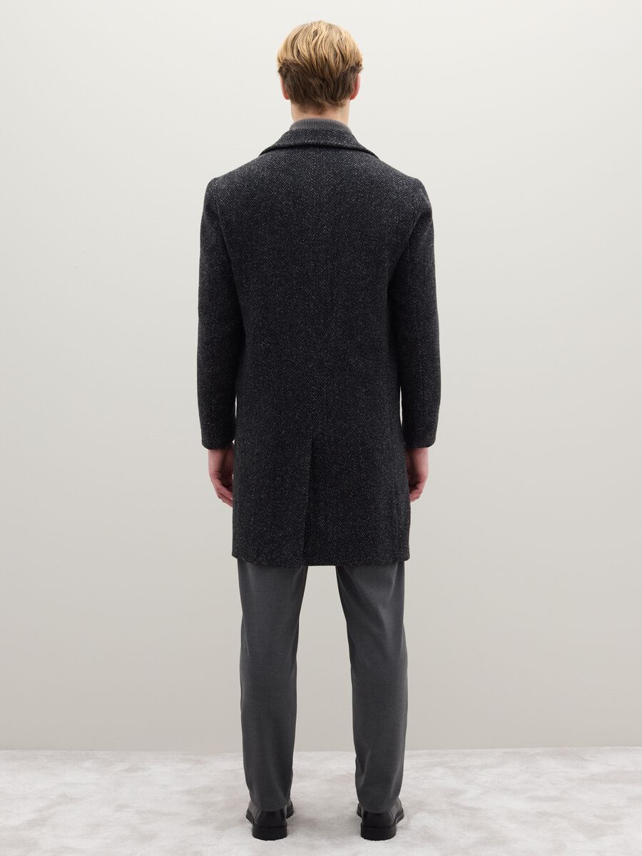 Grey herringbone double-breasted coat with regular fit_3