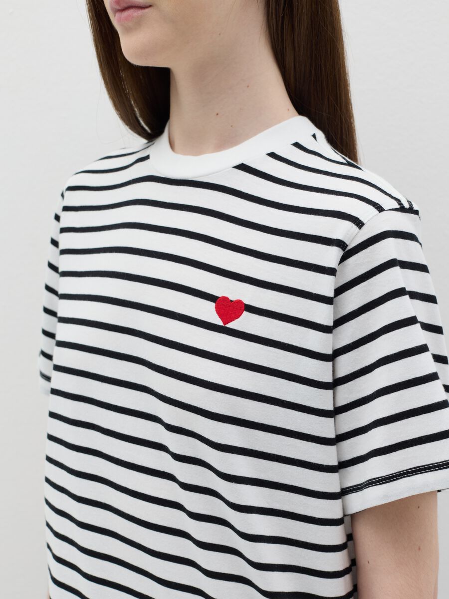 Cotton T-shirt with embroidery_2