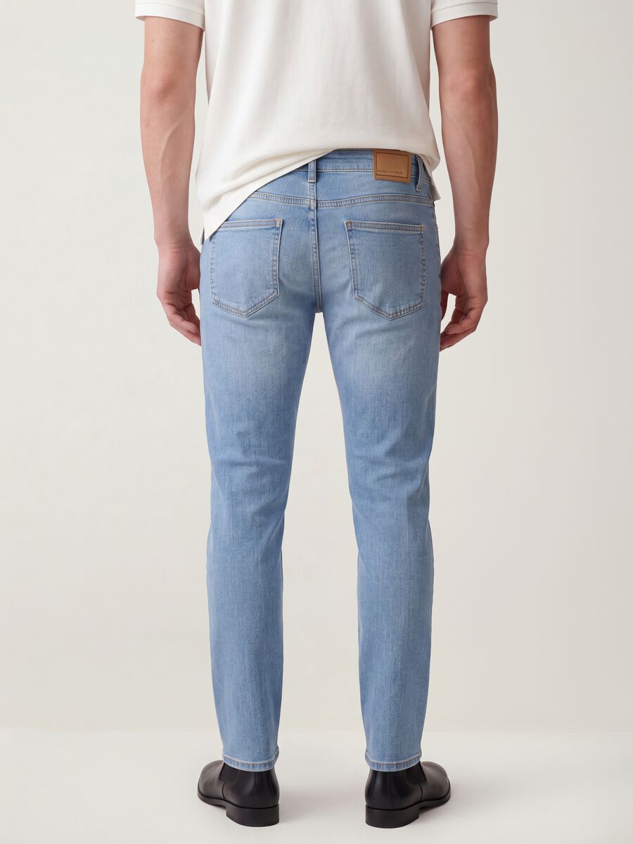 Jeans azzurri skinny in cotone elasticizzato_3