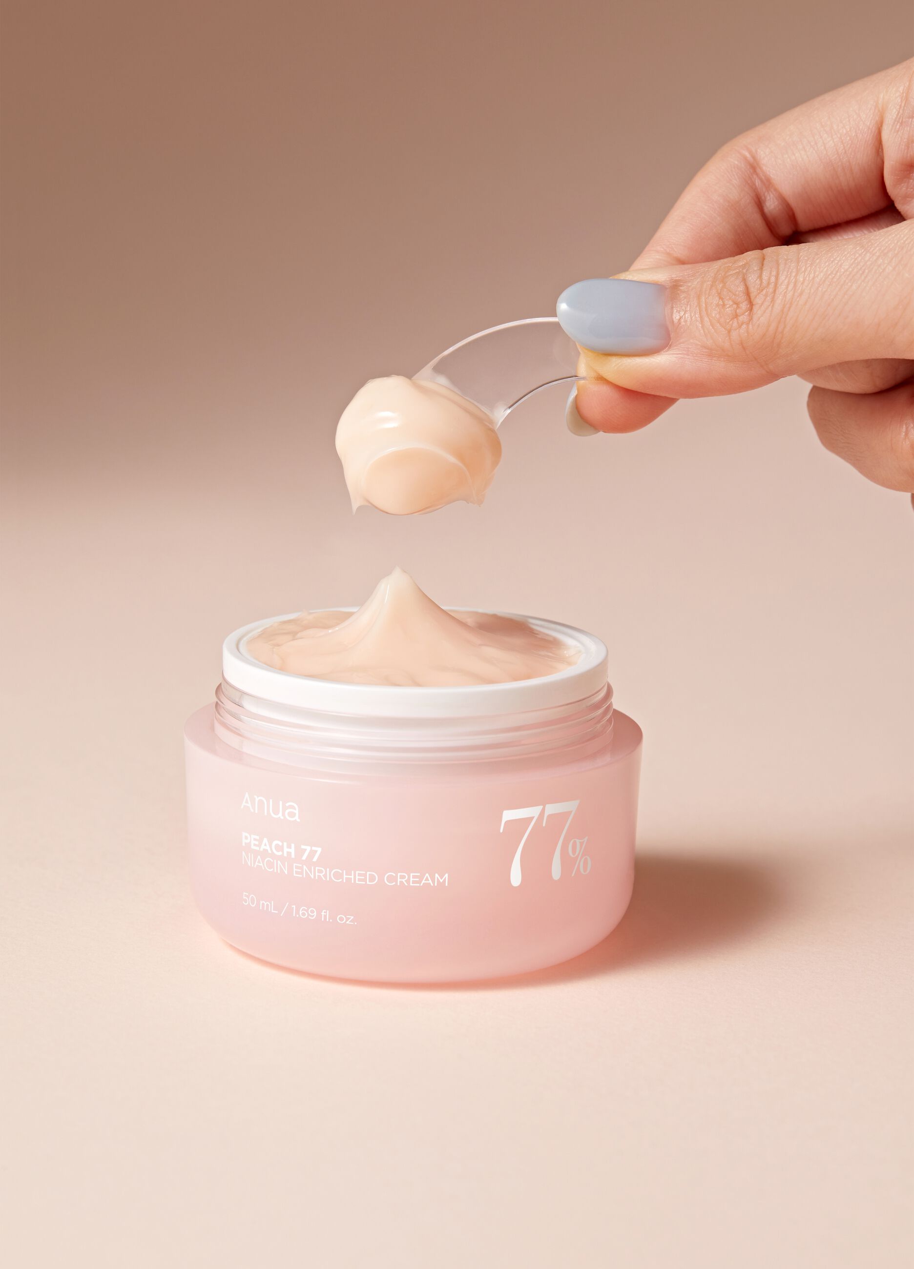 Face cream with Niacinamide. Nourishes and comforts the skin - Korean Skincare