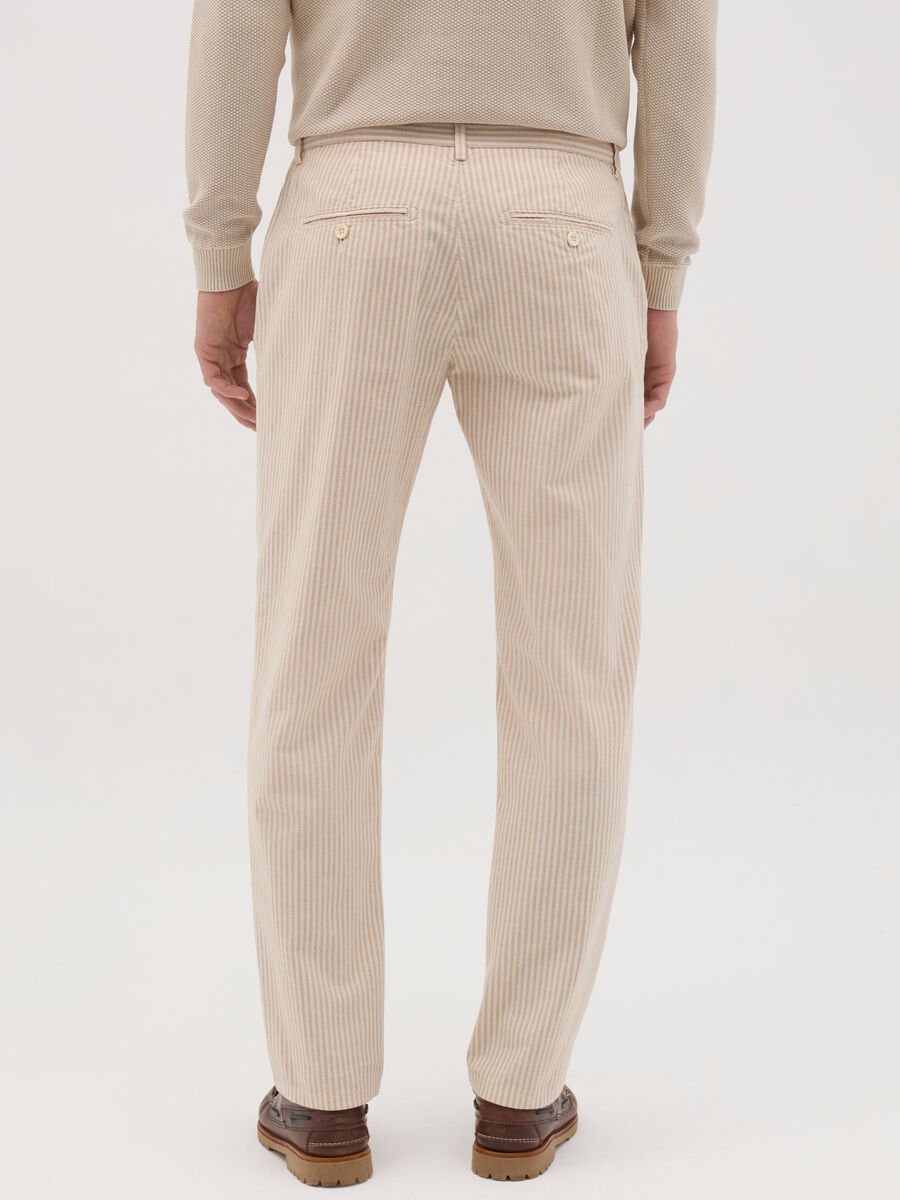 Men’s multicoloured slim-fit trousers in cotton and linen_3