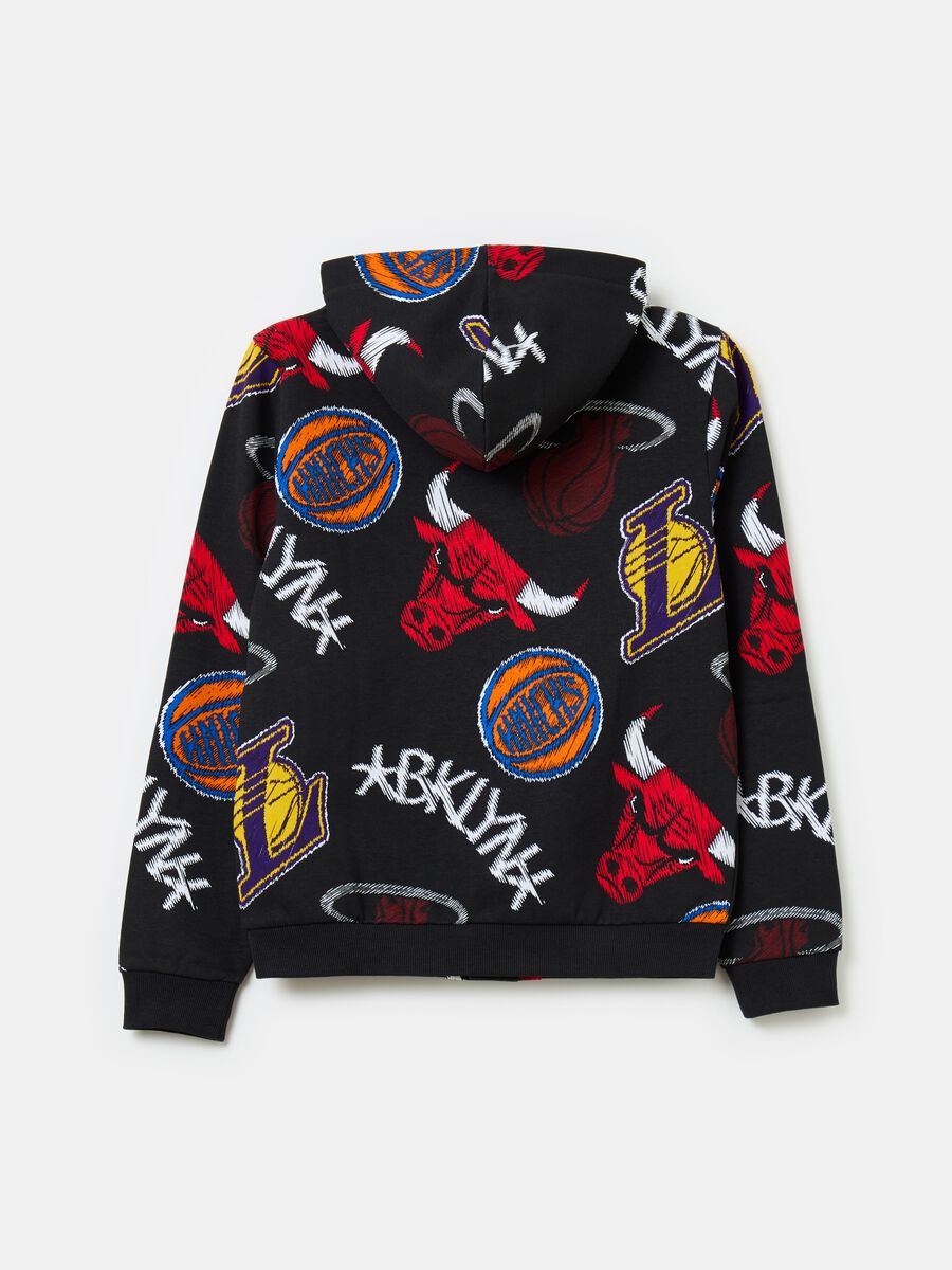 Sweatshirt with hood and NBA print_1