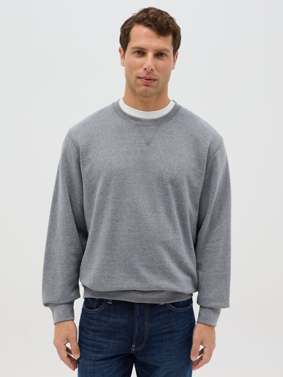 Oversized sweatshirt with round neck_0