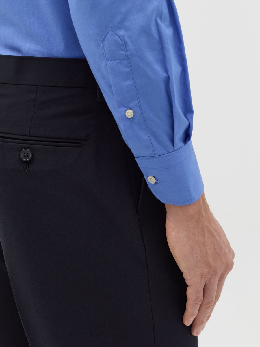 Regular-fit easy-iron shirt with button-down collar_3