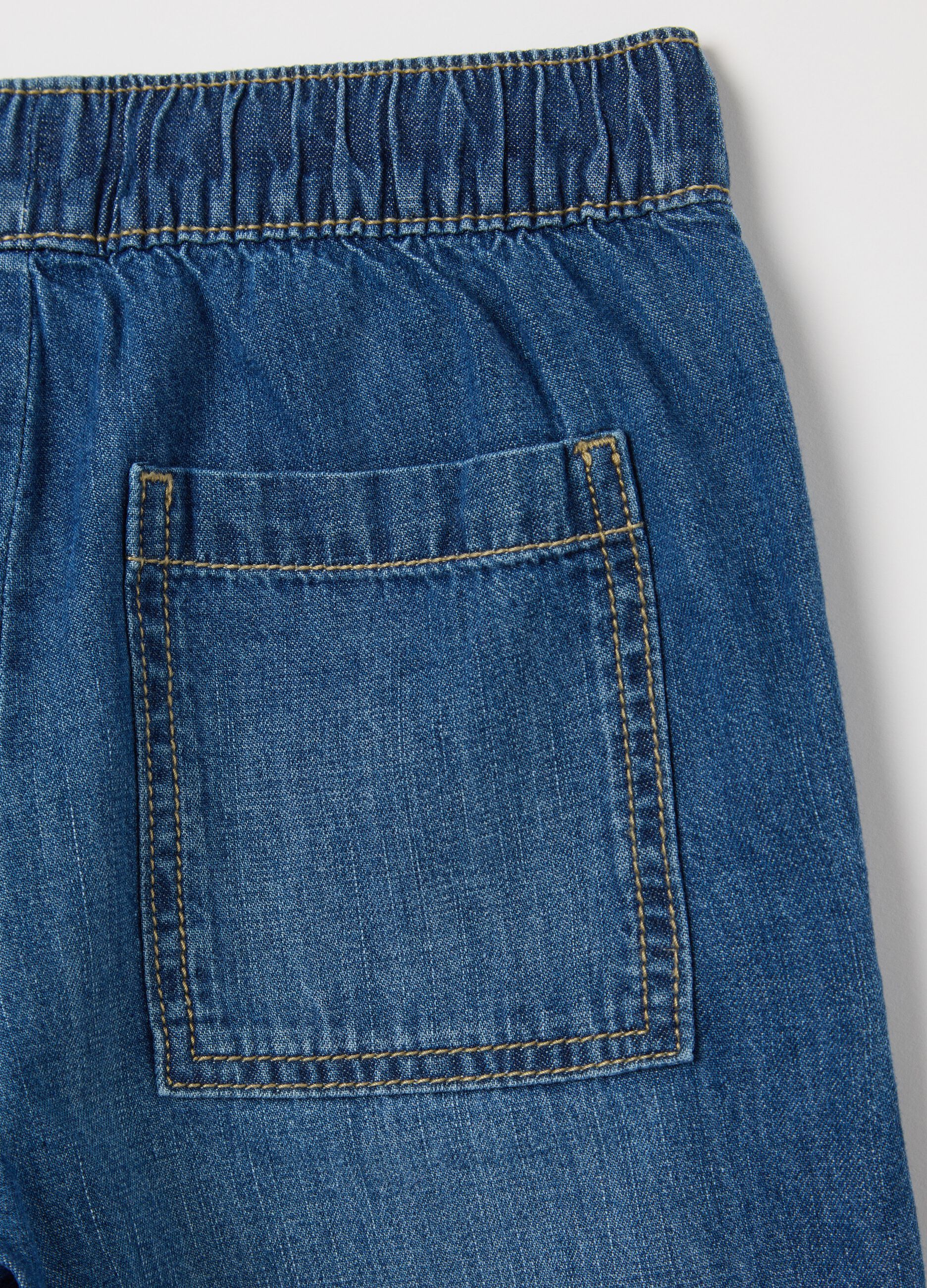 Denim Bermuda joggers with pockets and drawstring