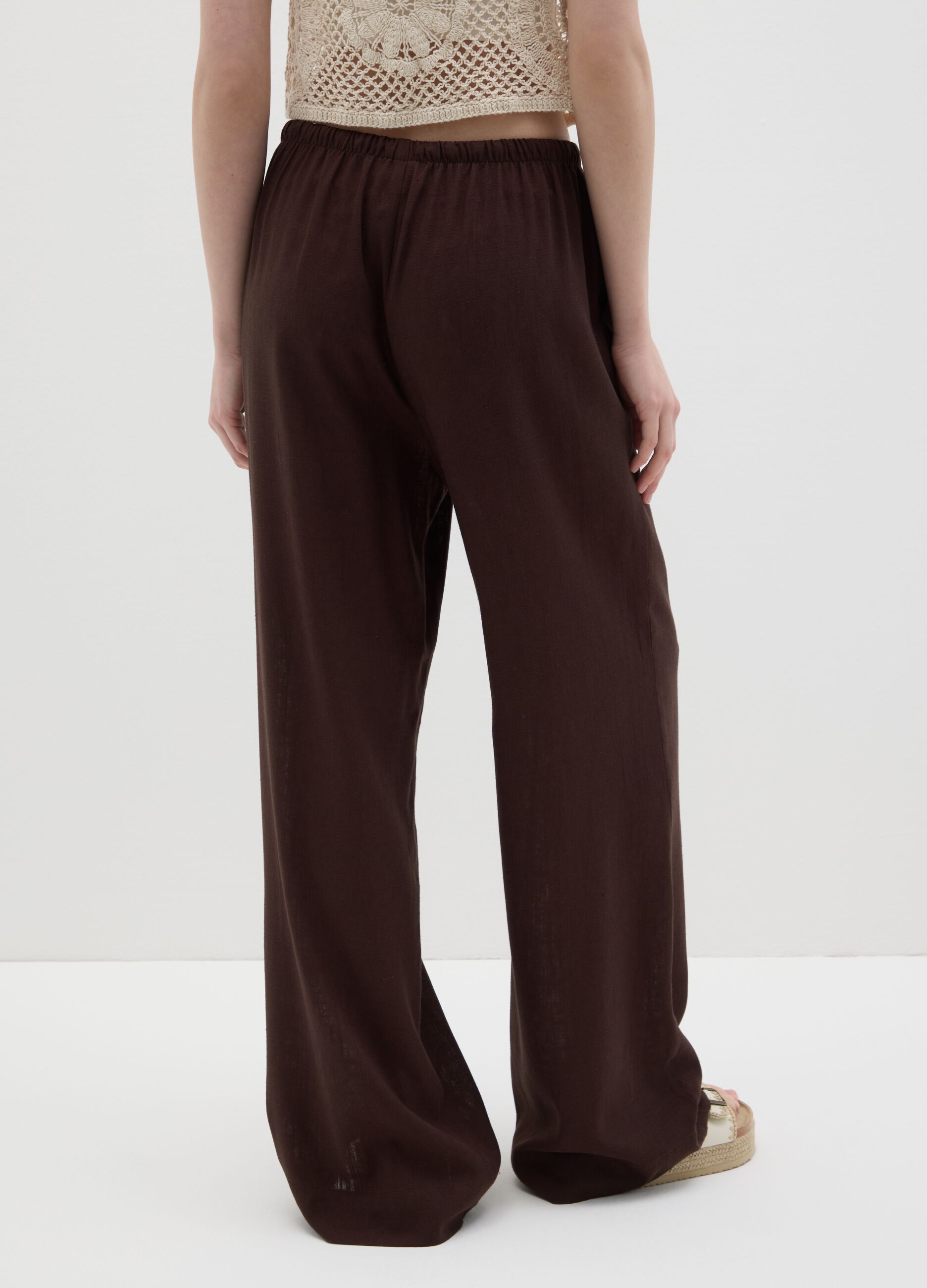 Brown wide-leg trousers in linen and viscose