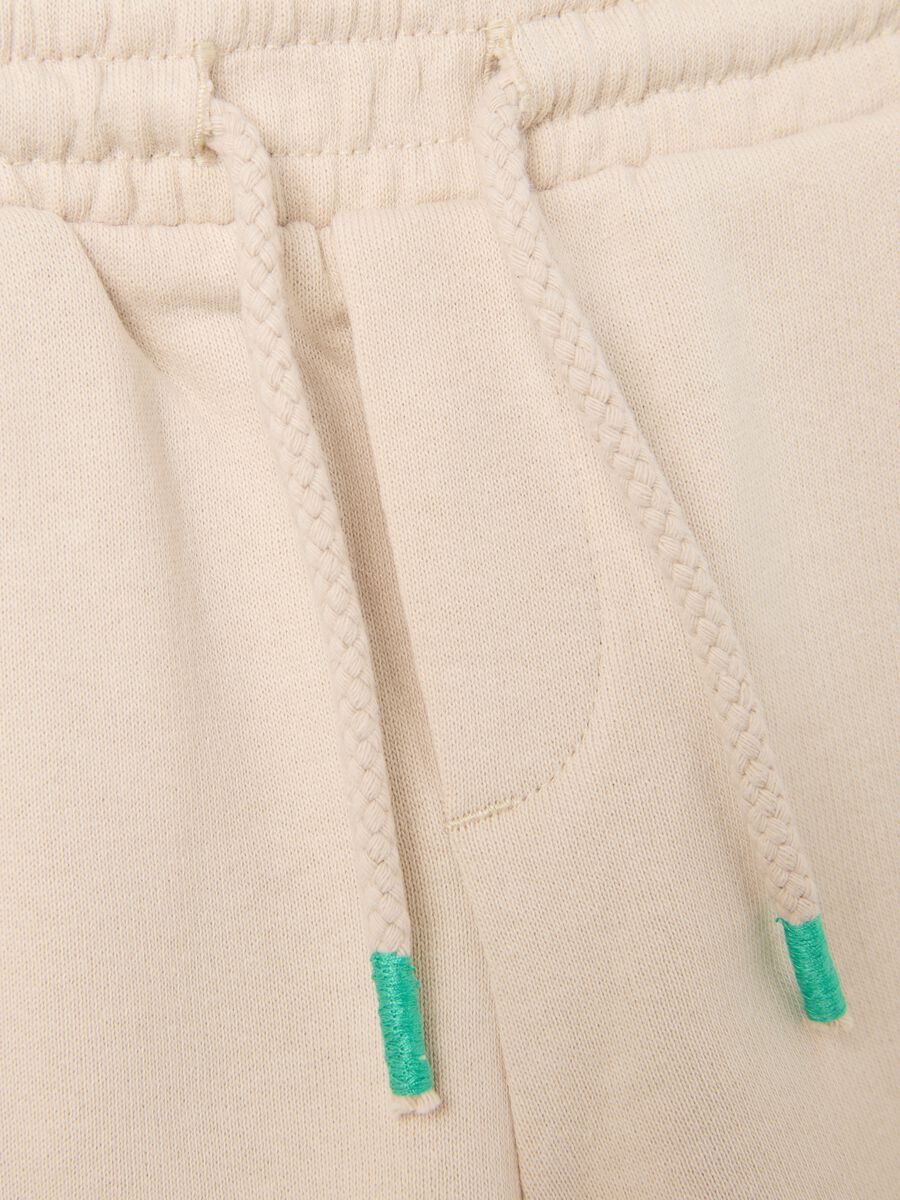 Boys' beige pure cotton shorts regular fit_2