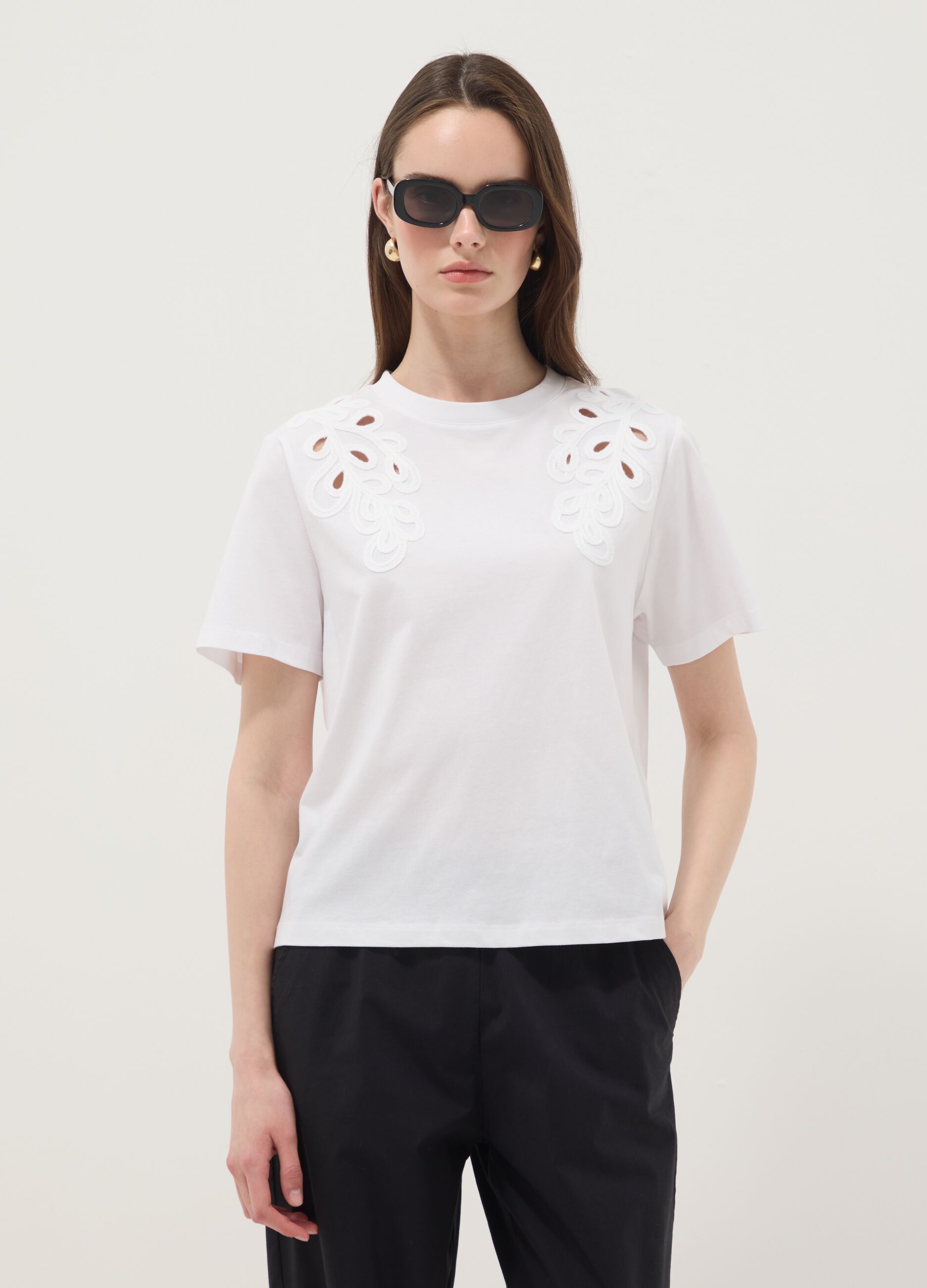 White pure cotton T-shirt with embroidery, regular fit