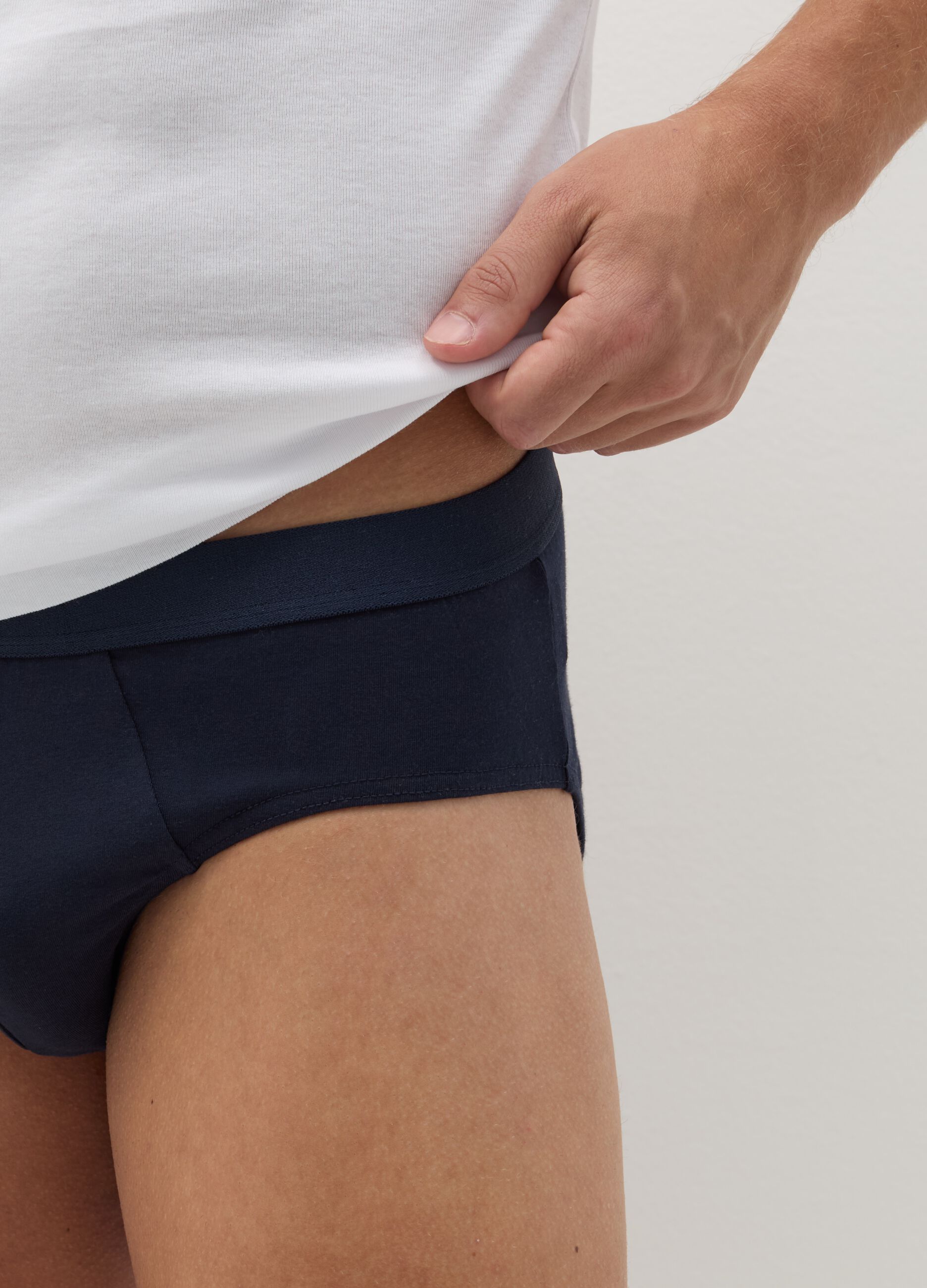 Three-pair pack briefs in stretch cotton