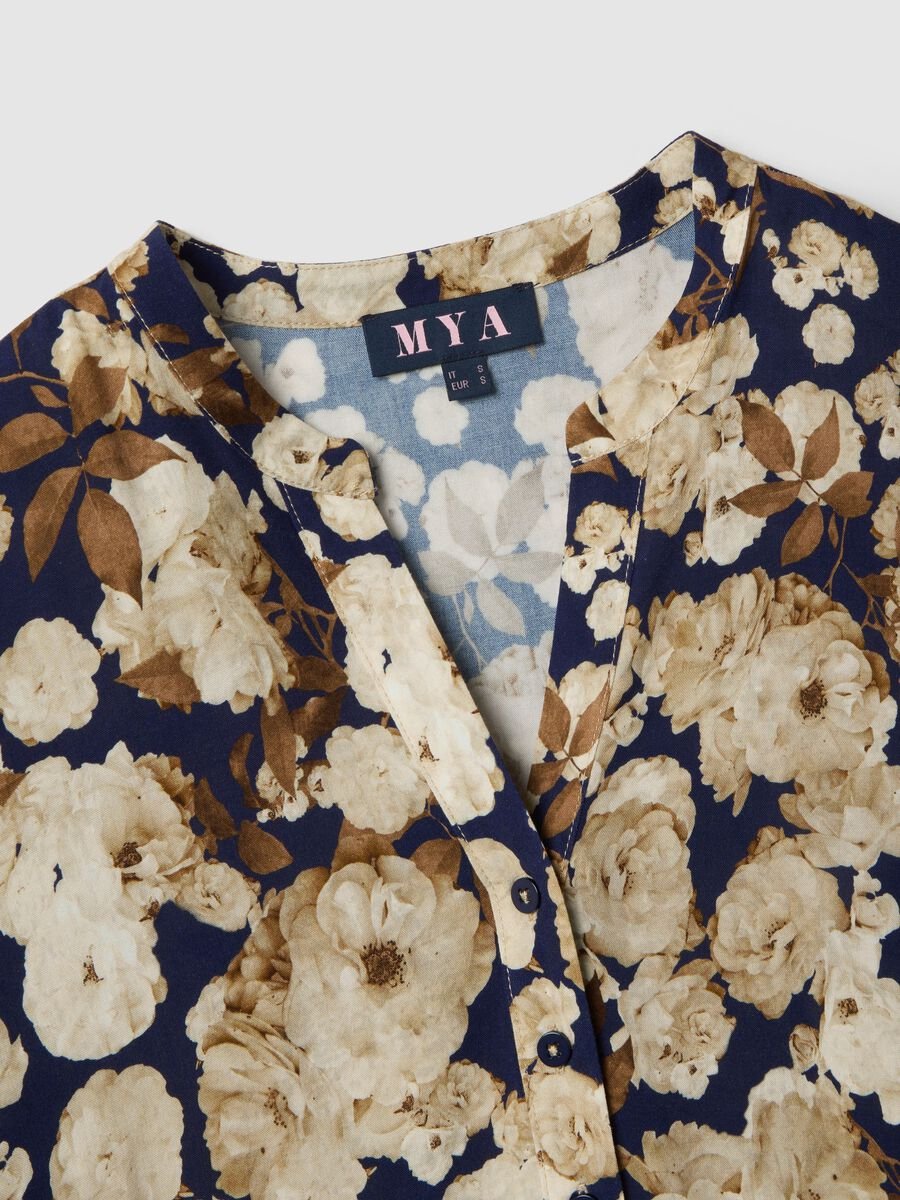 Multicolour pure viscose floral design regular fit shirt_5