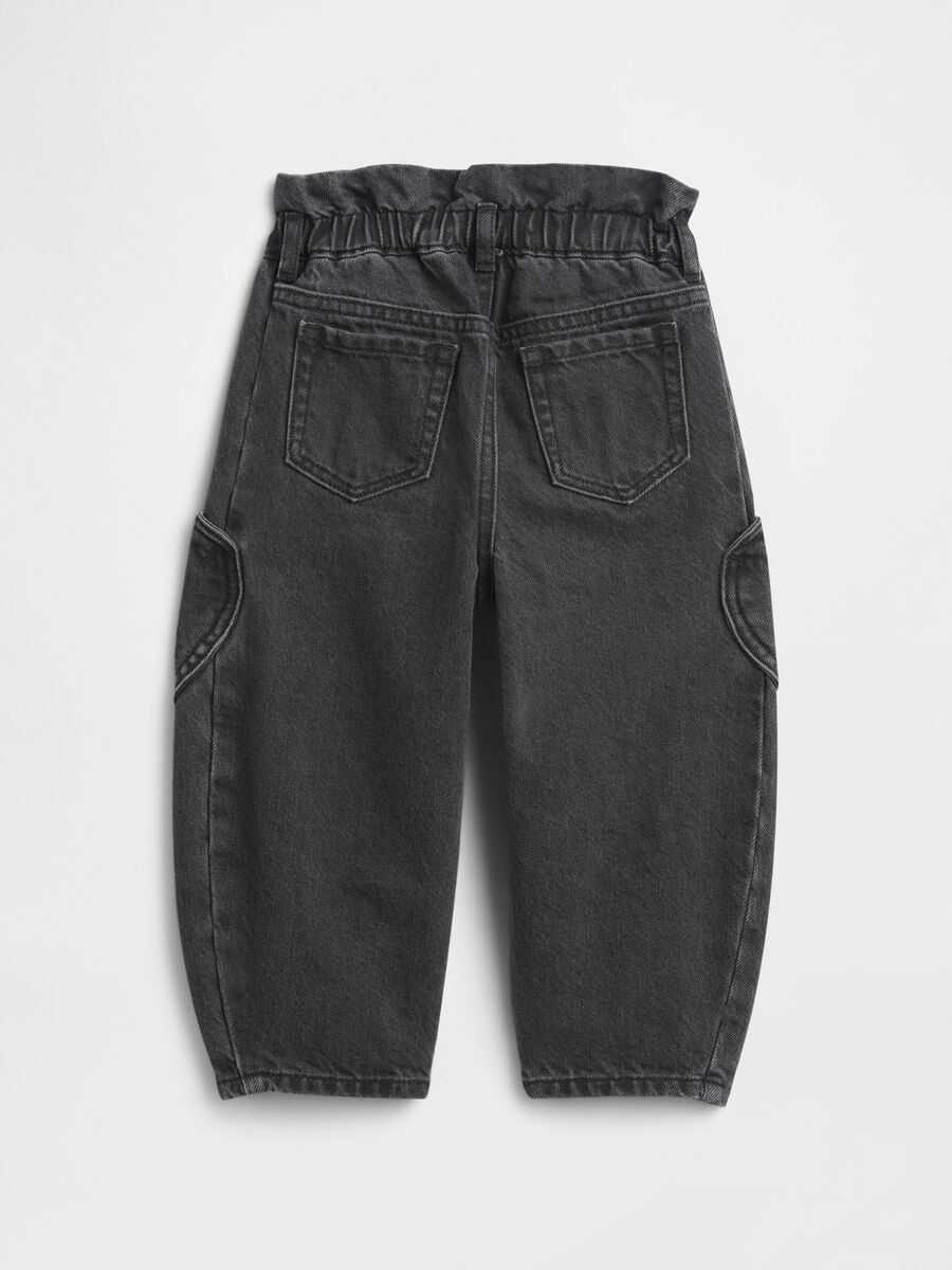 Pantaloni neri con tasche a cuore_1