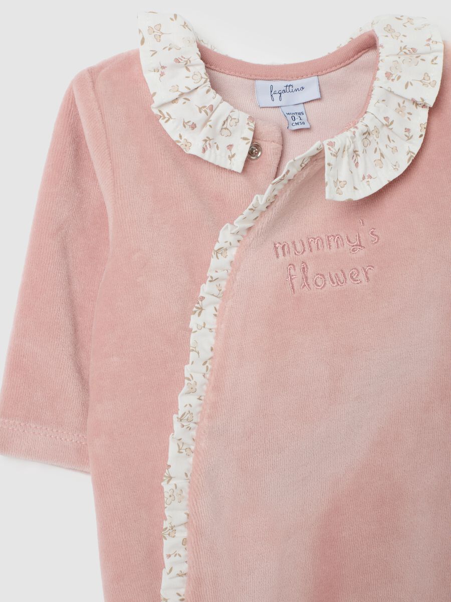 Tutina da neonata in misto cotone rosa con colletto_2