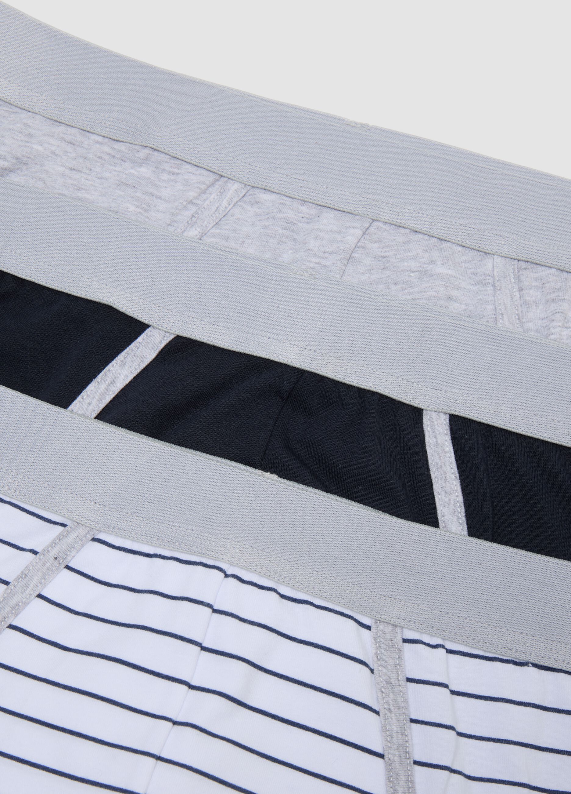 3-pack of multicolour men&rsquo;s briefs in organic stretch cotton