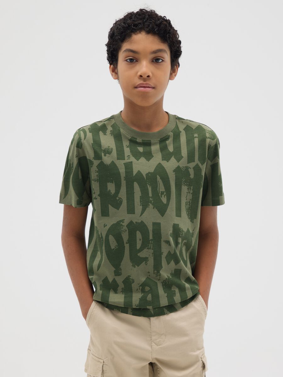 T-shirt da ragazzo in puro cotone verde regular fit con stampa grafica_0