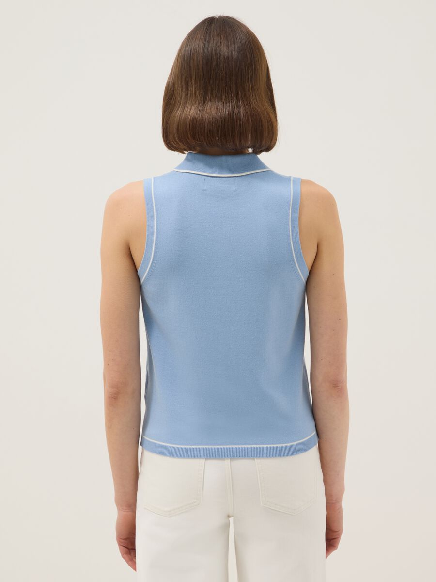 Polo senza maniche in misto viscosa azzurra slim fit con bottoni_2