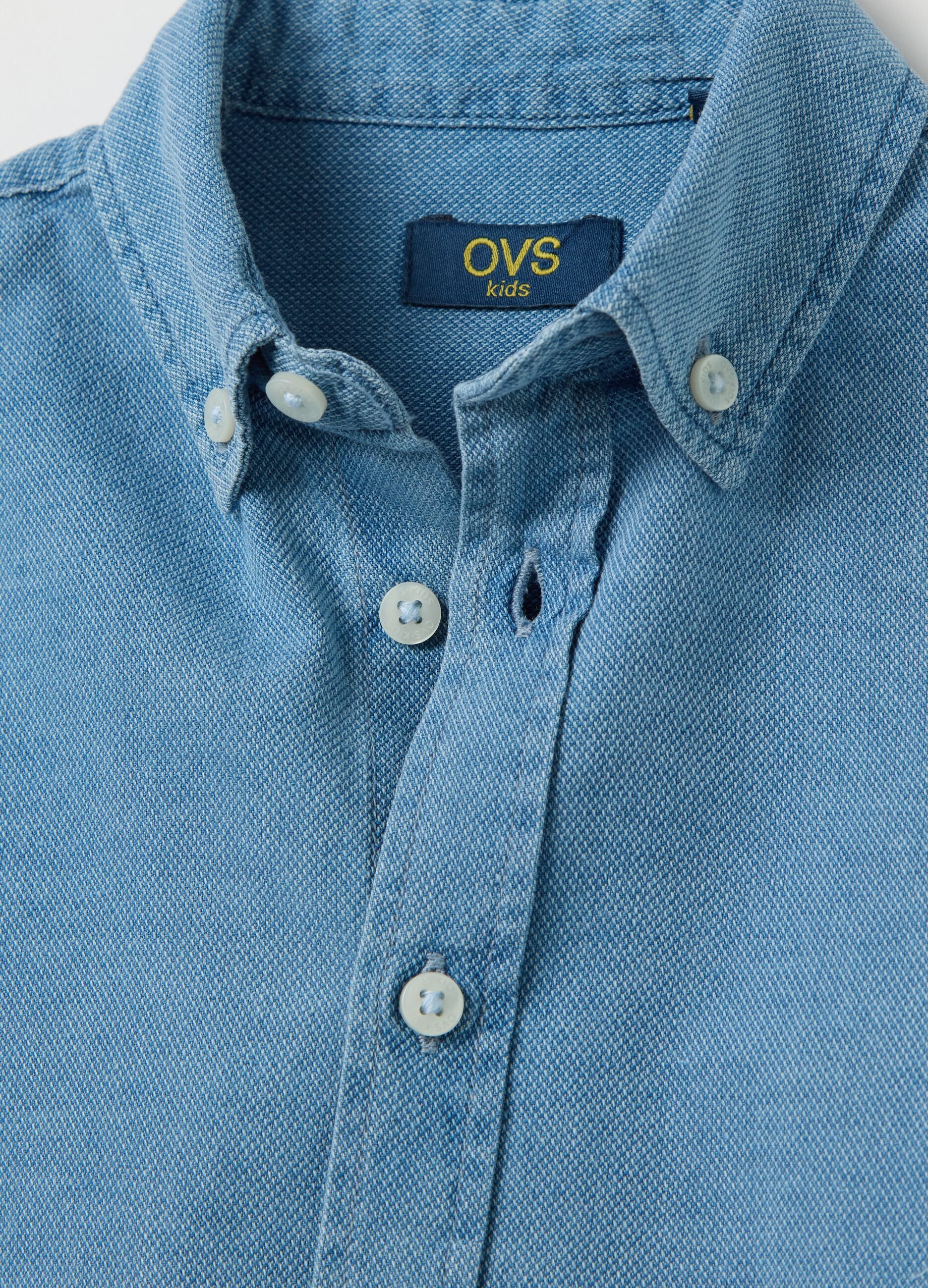 Button-down shirt in cotton