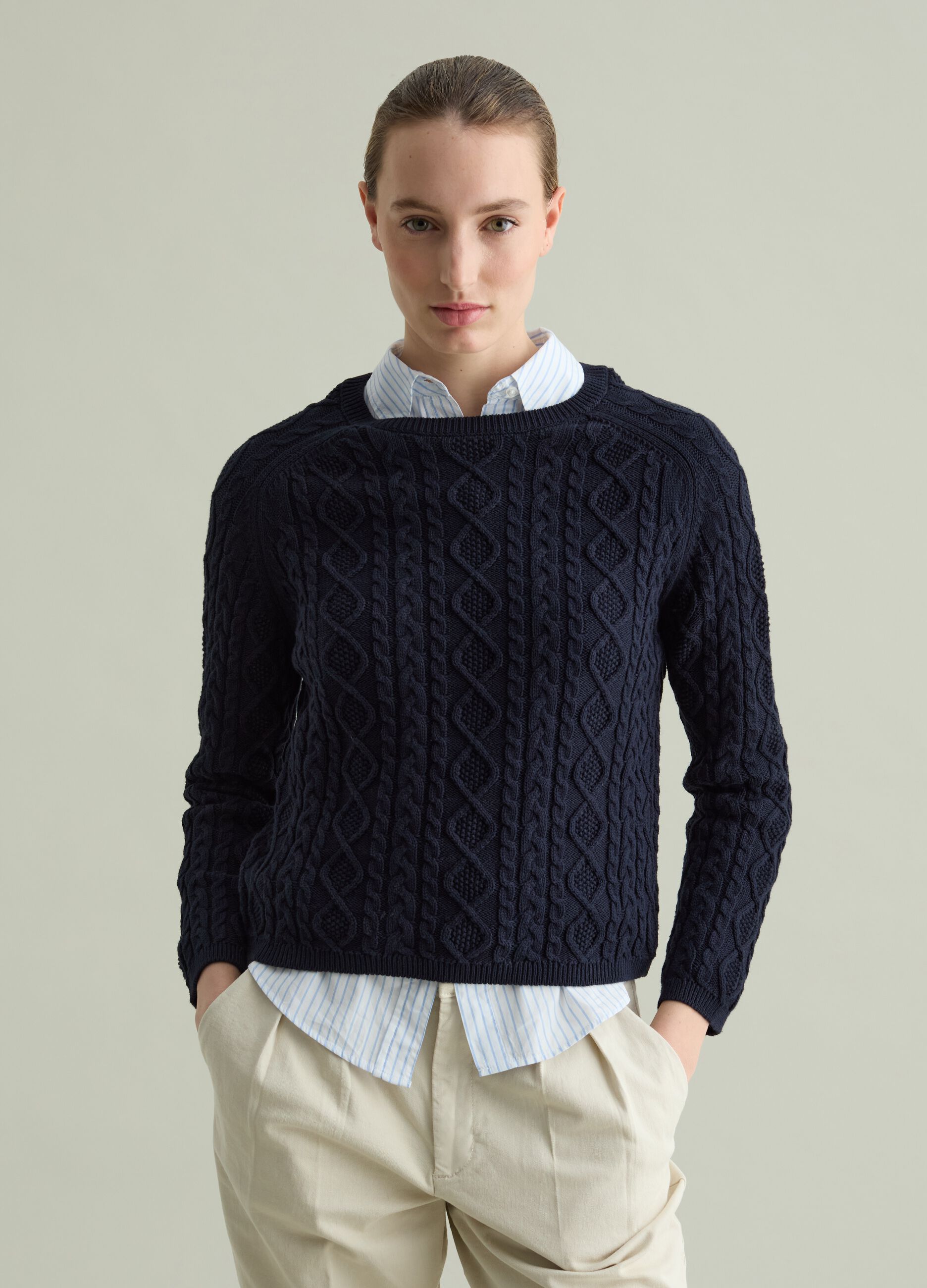 Cable-knit pullover with diamond motif