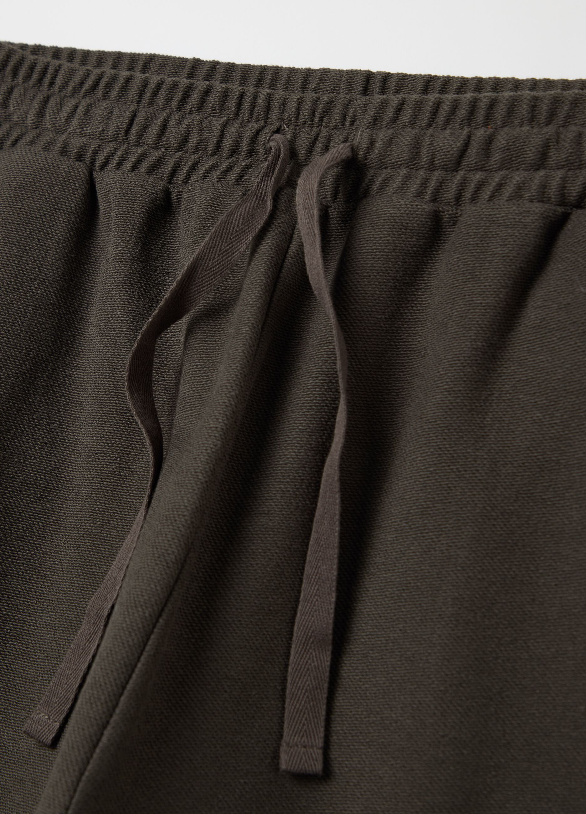 Brown Bermuda shorts in pure Piombo cotton