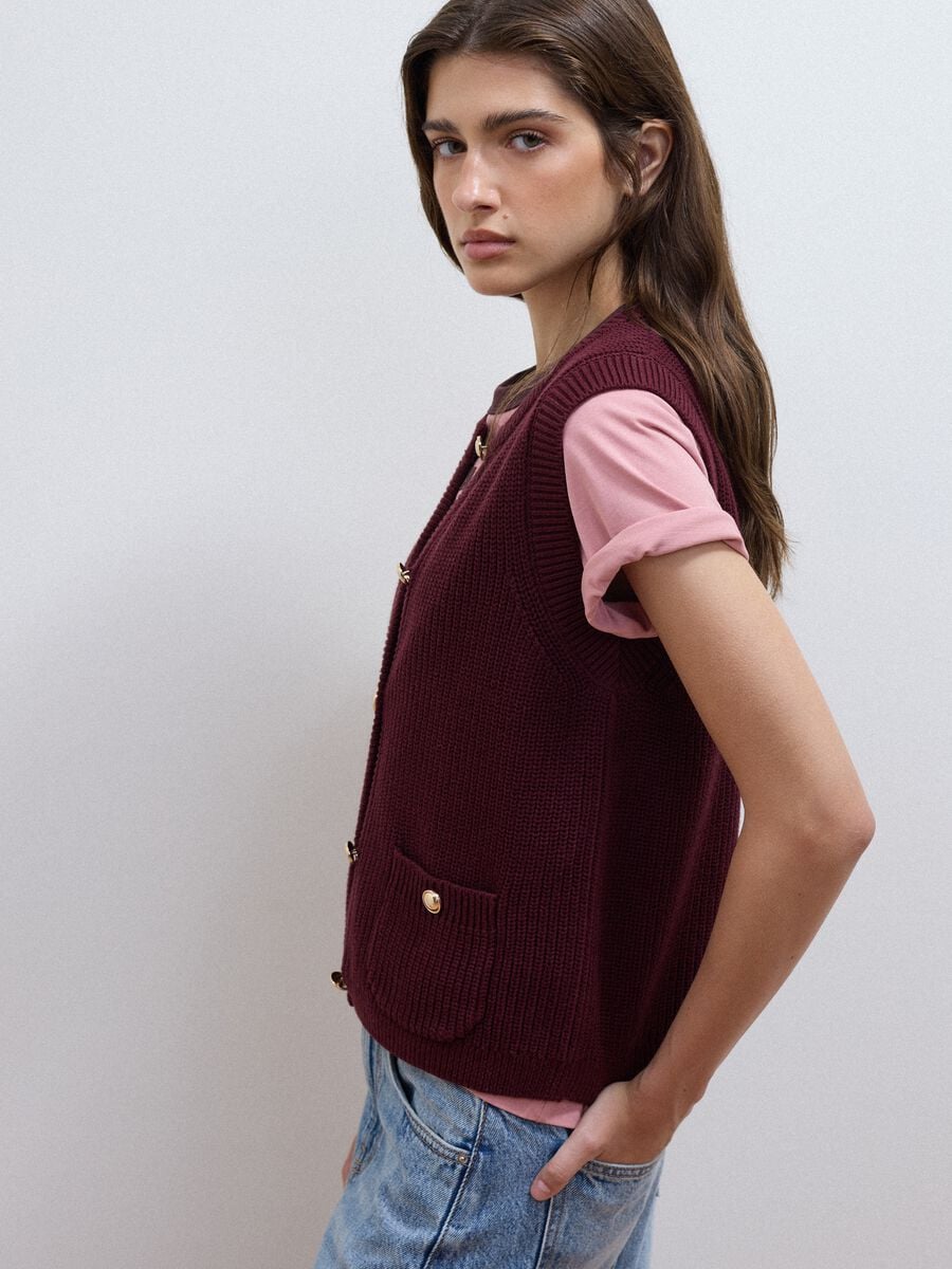 Red pure cotton regular-fit knitted gilet_0