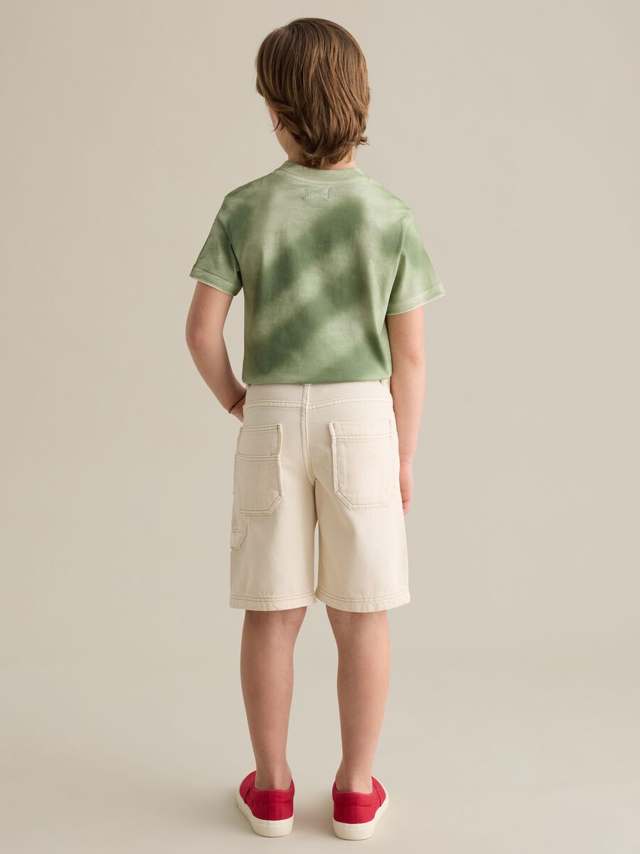 Beige Bermuda shorts in drill with five pockets_3