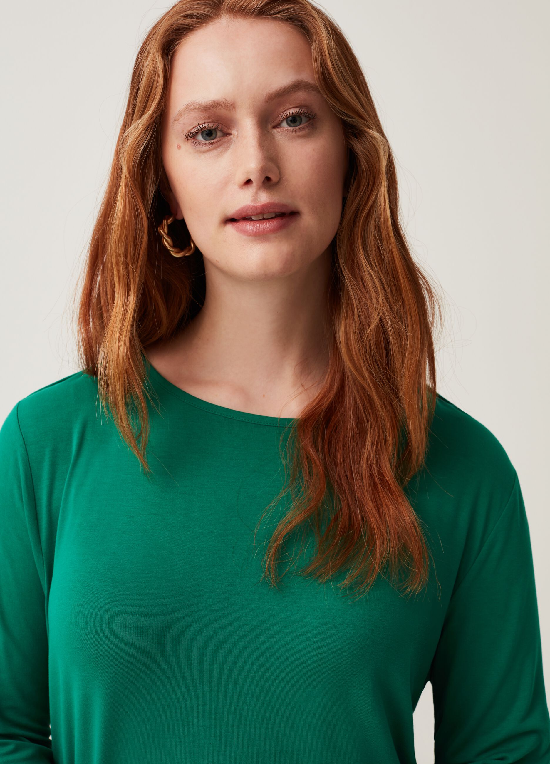 T-shirt a maniche lunghe in viscosa Curvy MYA_1