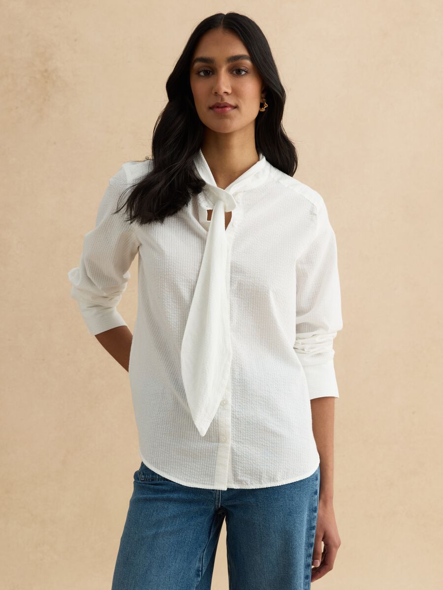 White pure cotton regular fit shirt with bow collar_1