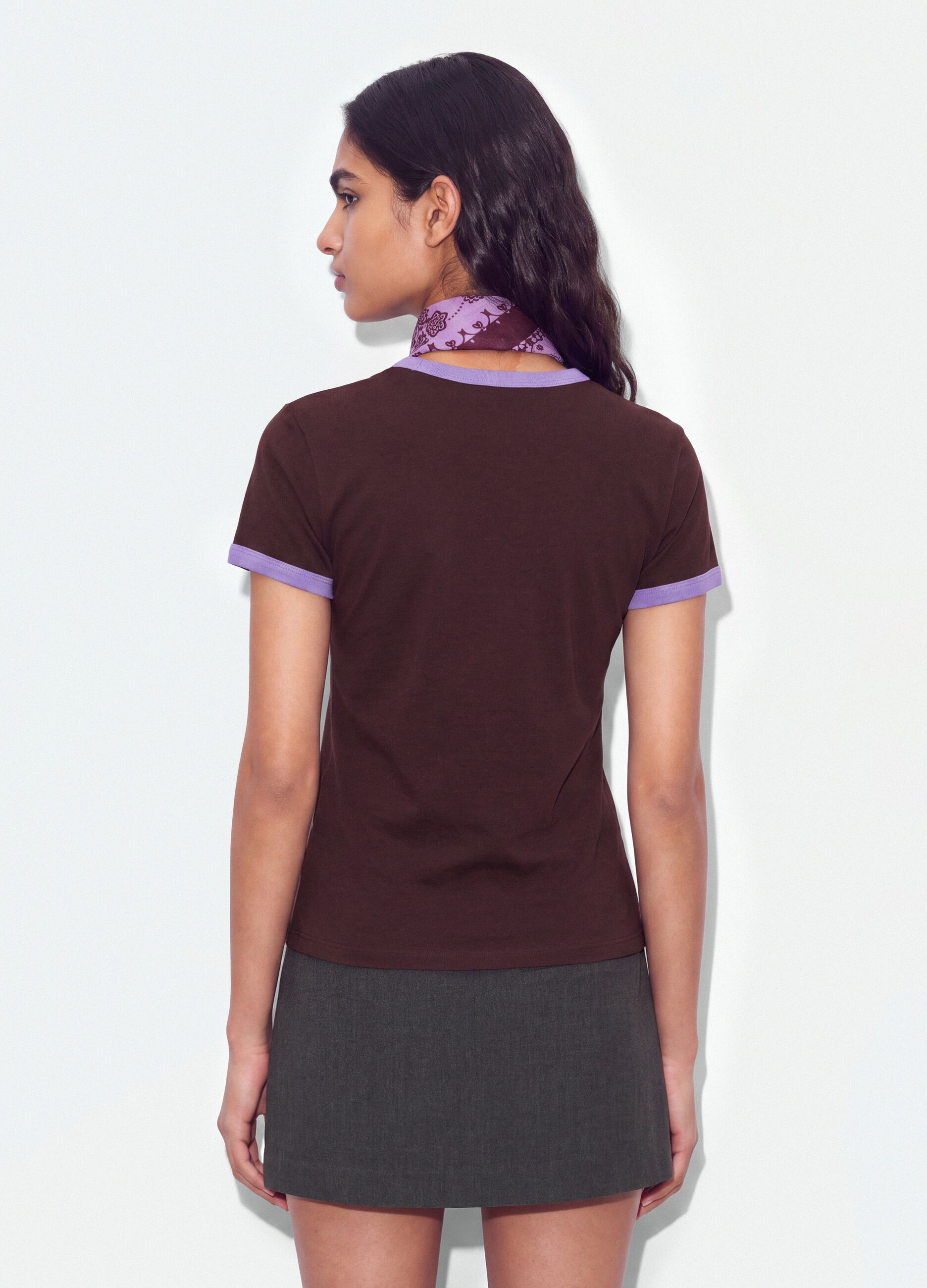 Brown fitted stretch-cotton T-shirt with contrast trims