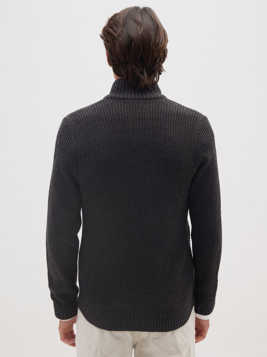 Black Cardigan with Zip Closure_2